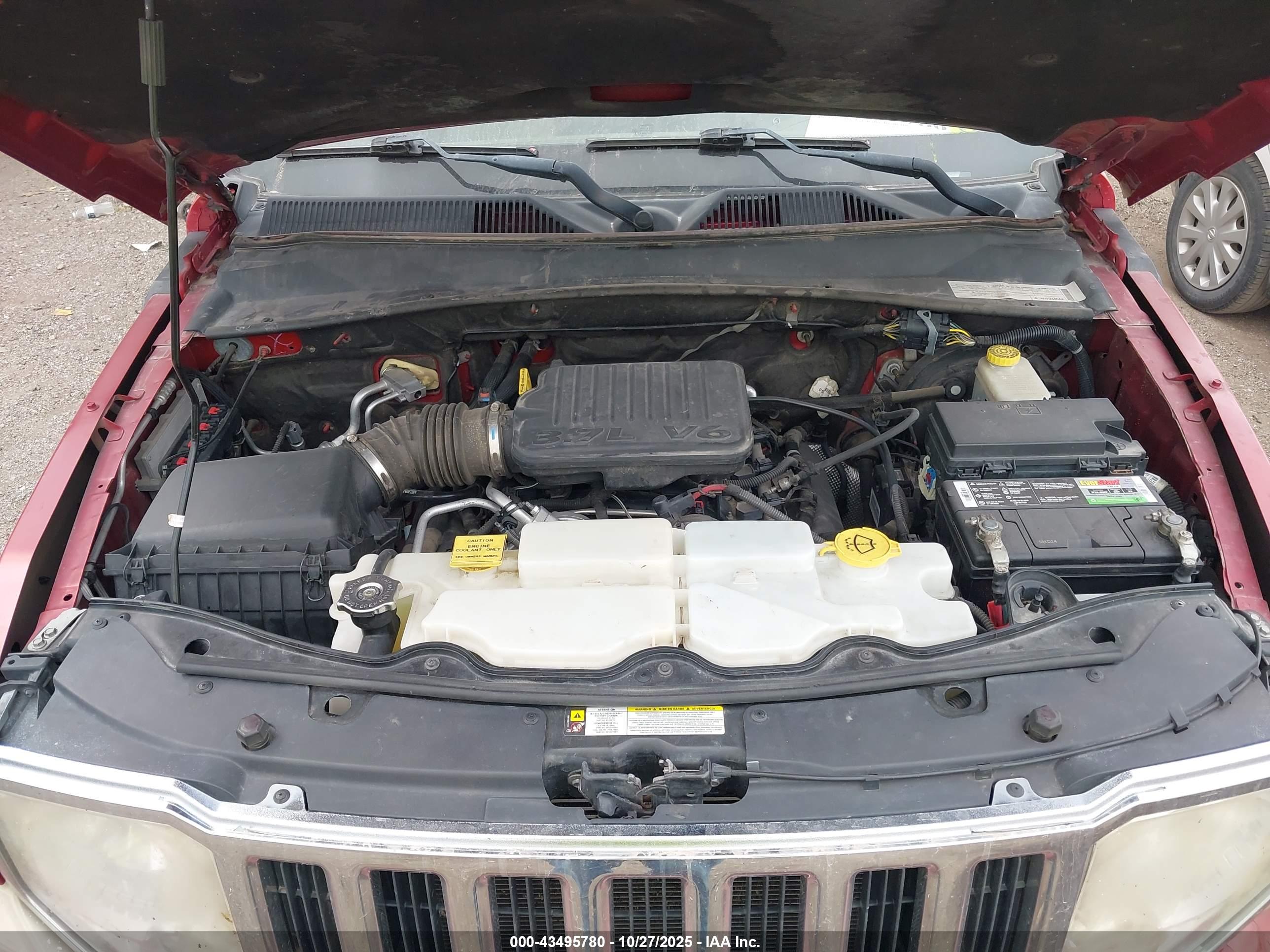 JEEP LIBERTY image 10