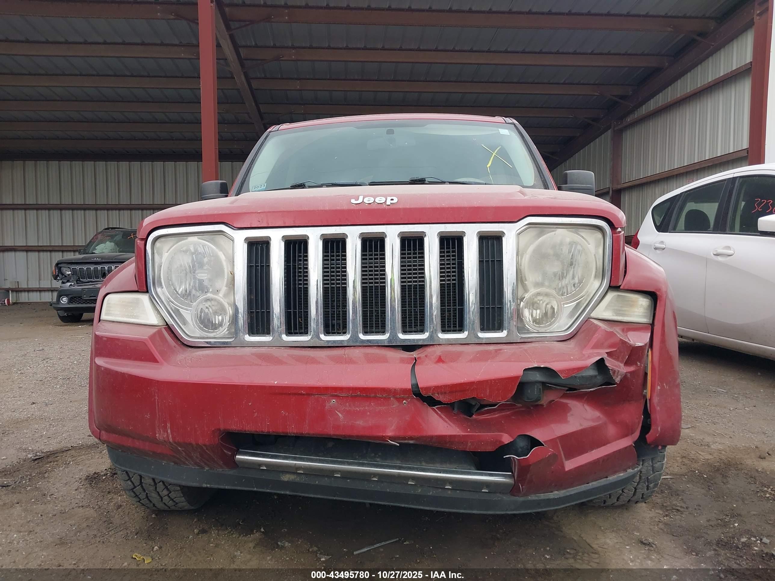 JEEP LIBERTY image 6