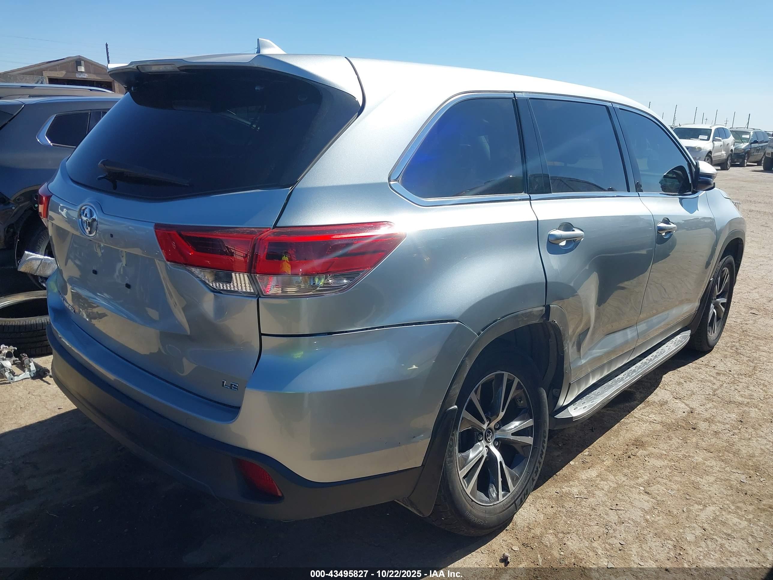 TOYOTA HIGHLANDER image 4