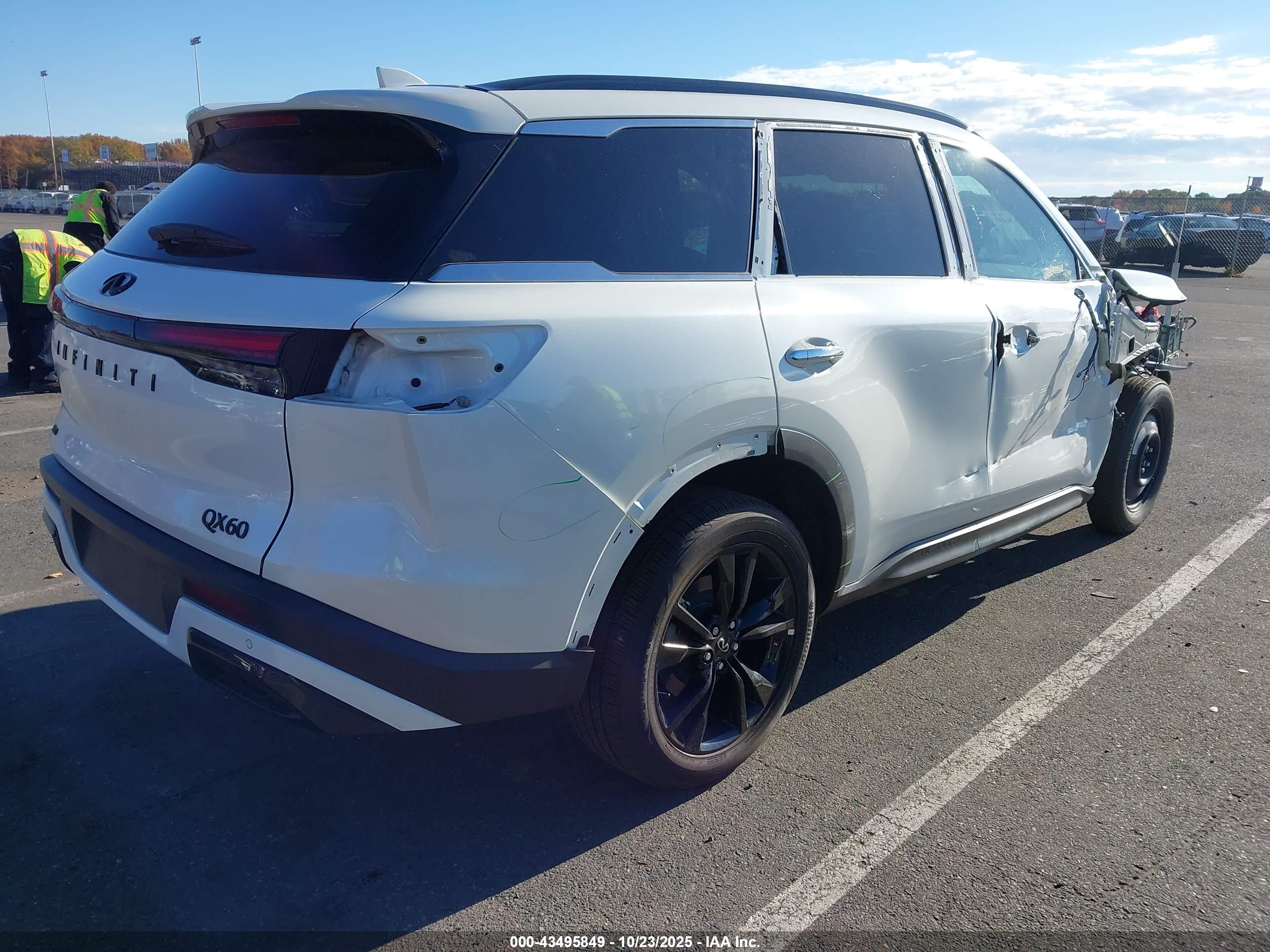 INFINITI QX60 image 4