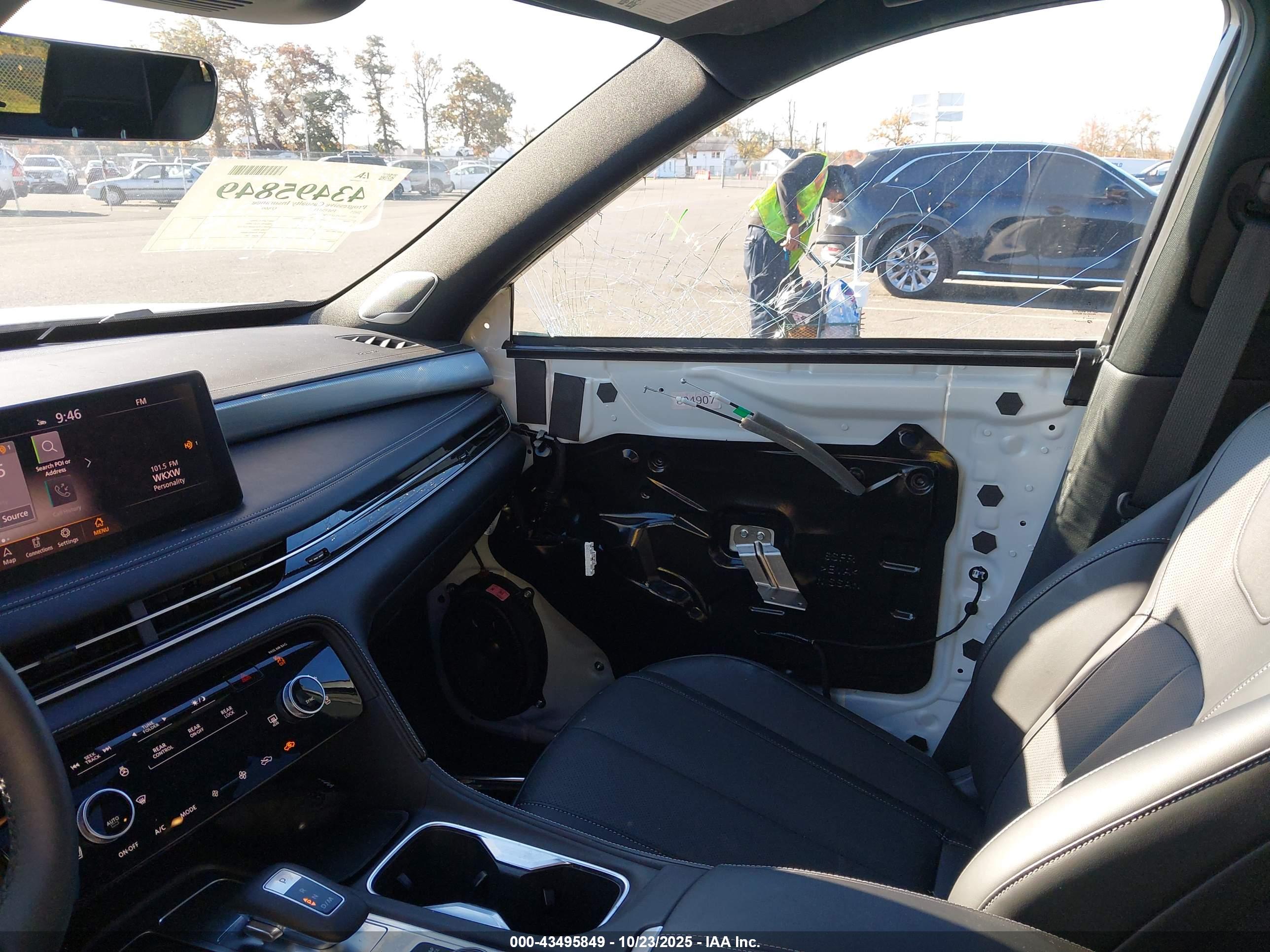 INFINITI QX60 image 5