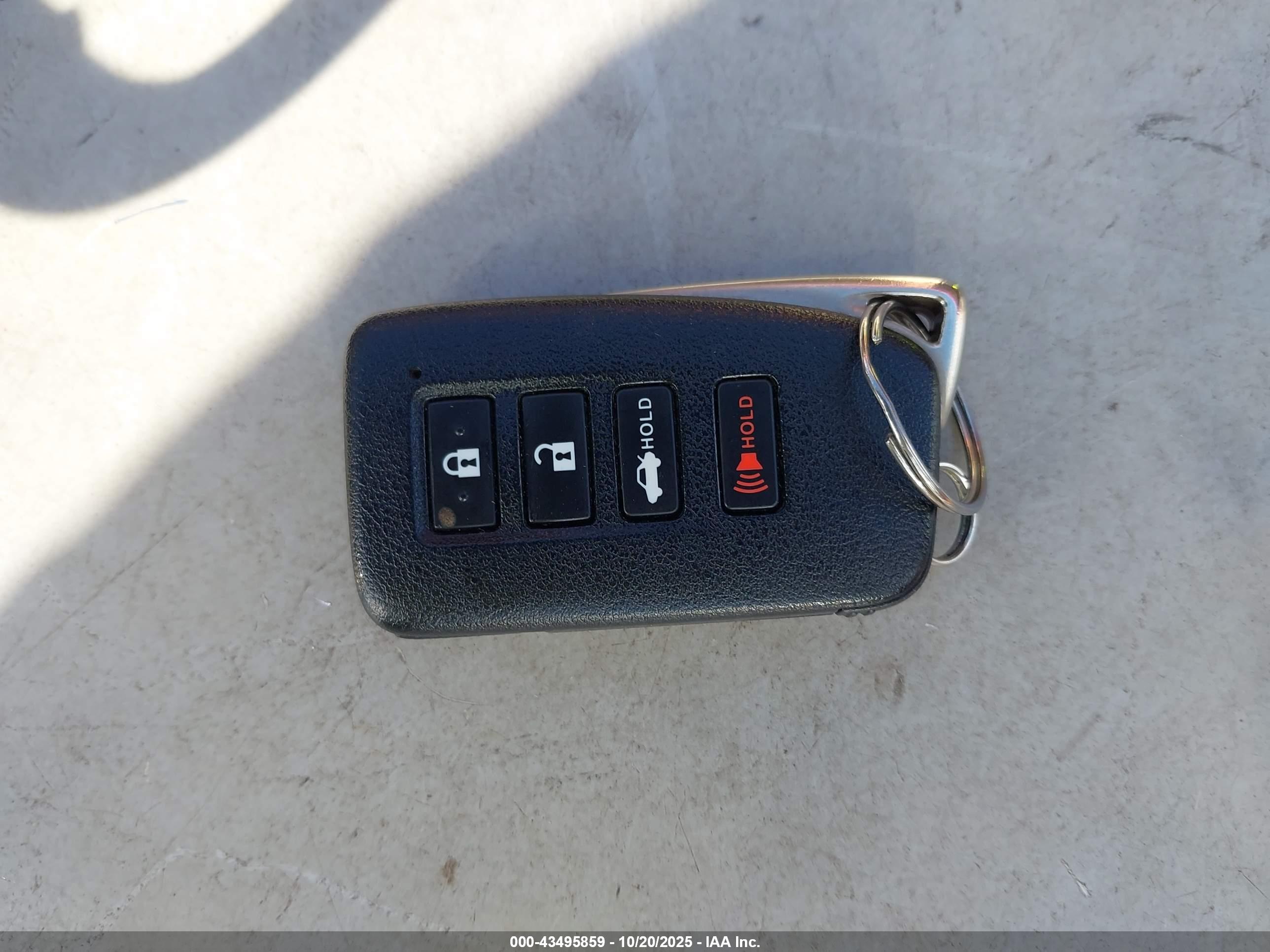 LEXUS IS image 11