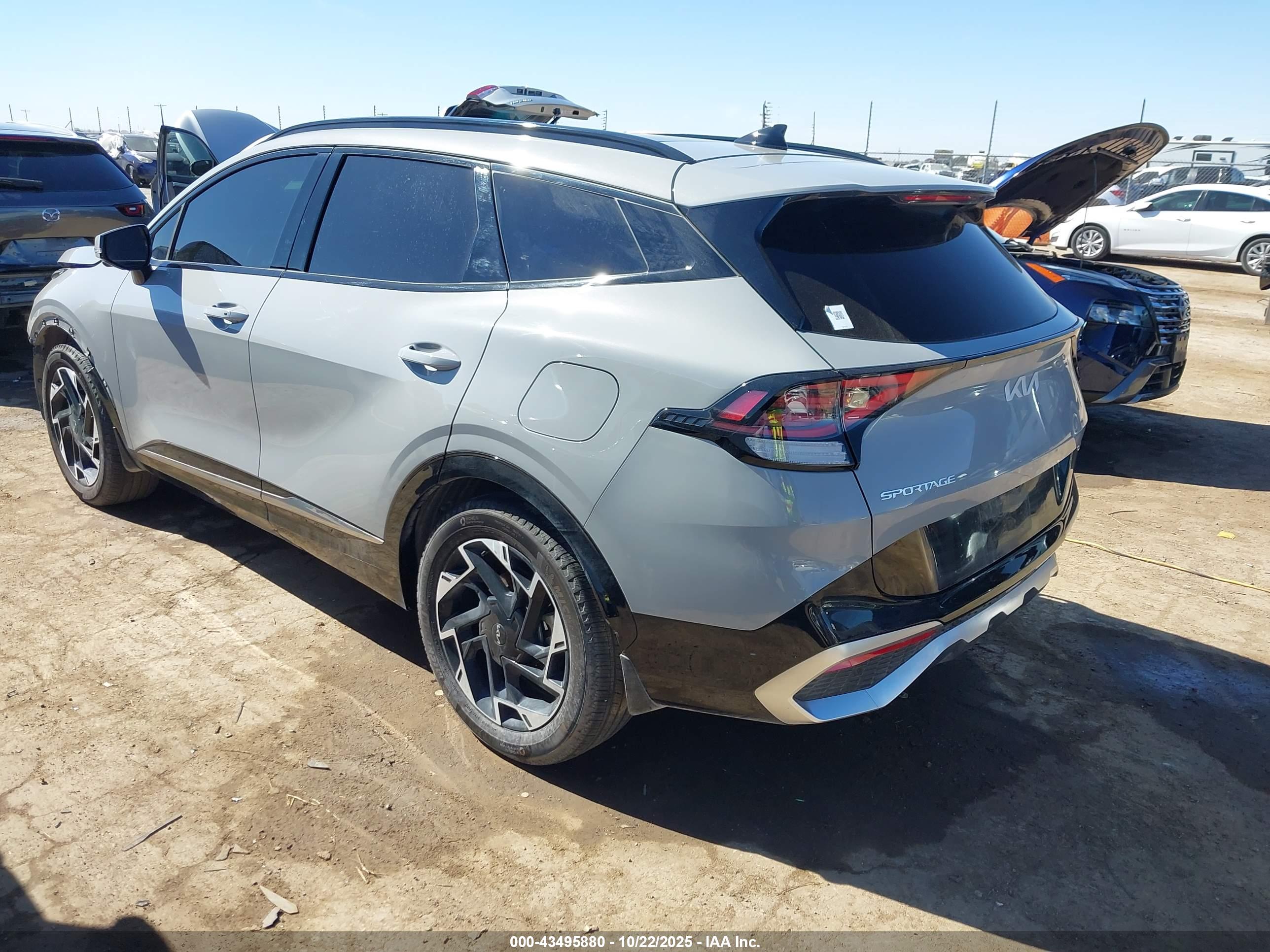KIA SPORTAGE image 3