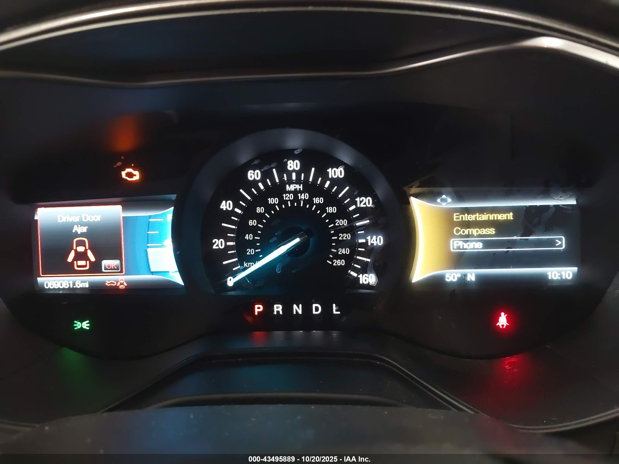 FORD FUSION image 7
