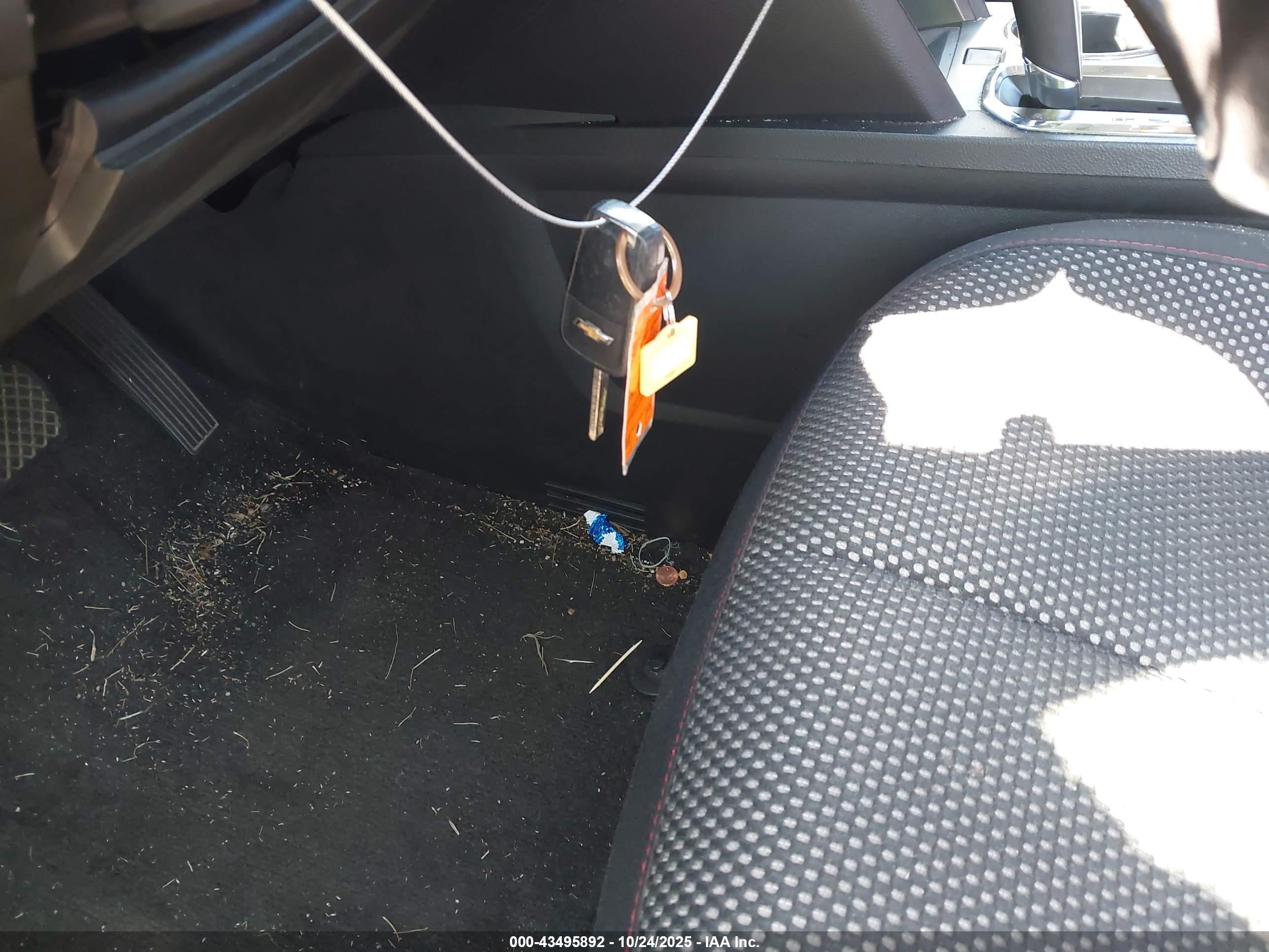 CHEVROLET EQUINOX image 11