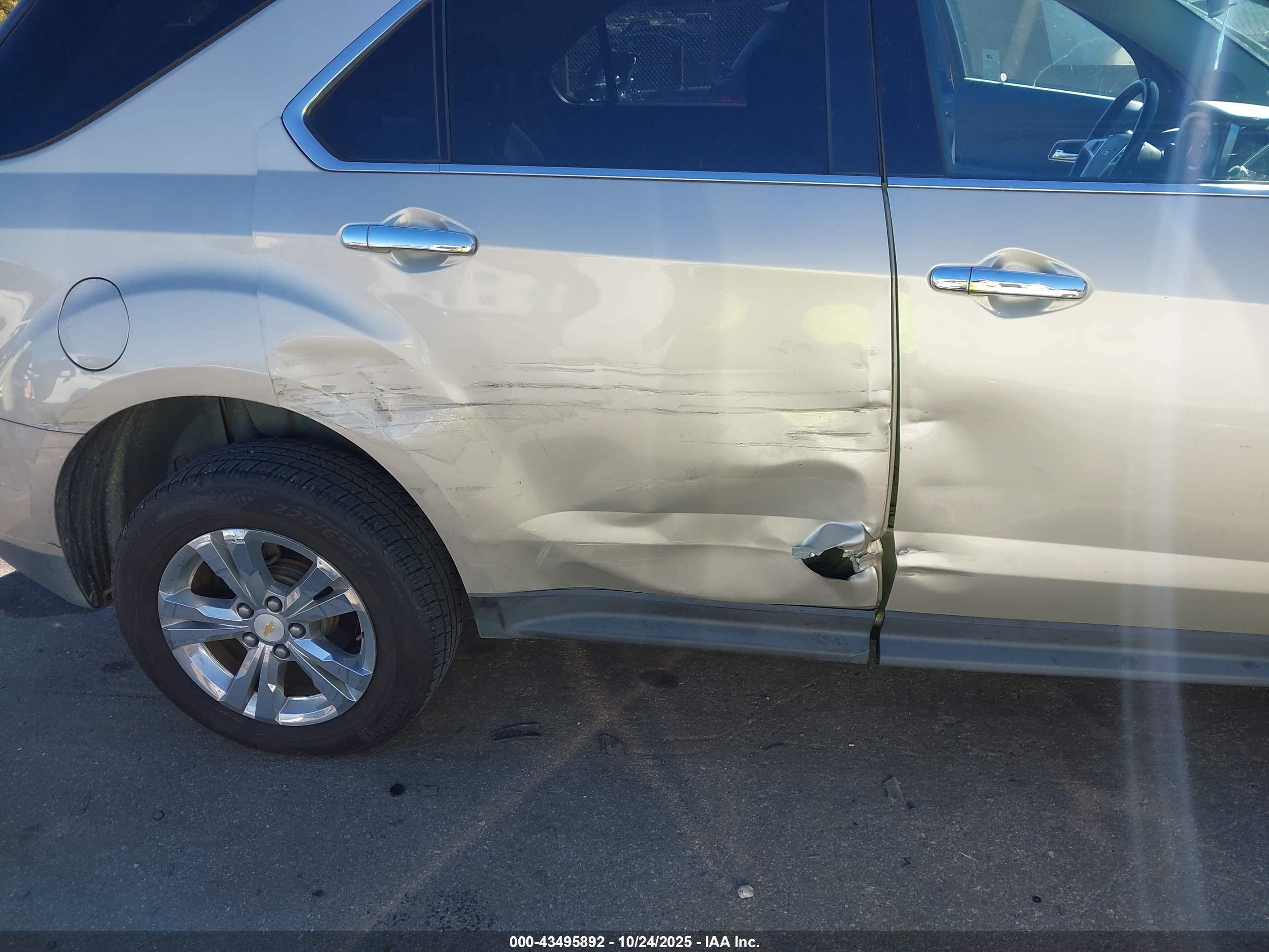 CHEVROLET EQUINOX image 6