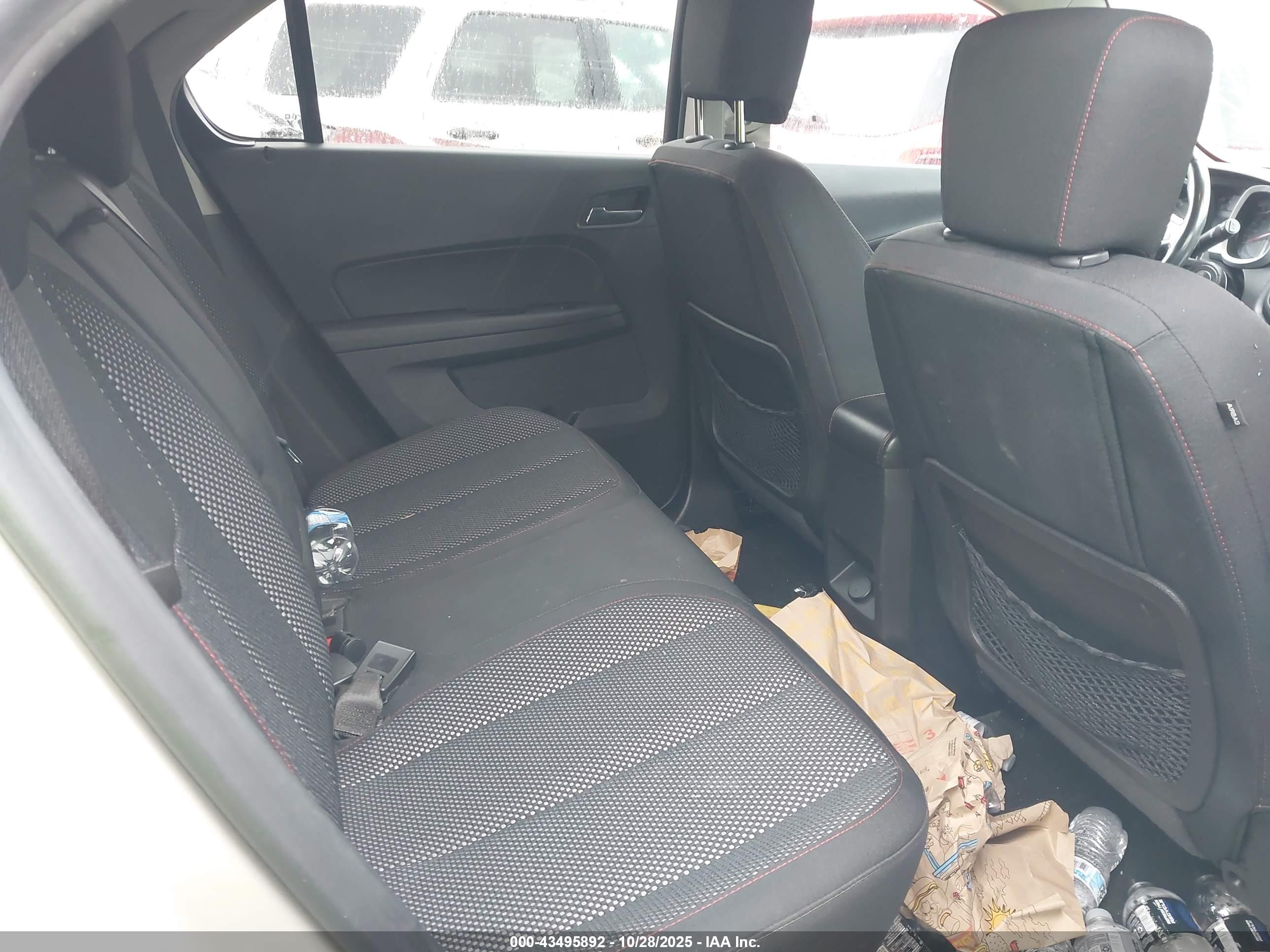 CHEVROLET EQUINOX image 8