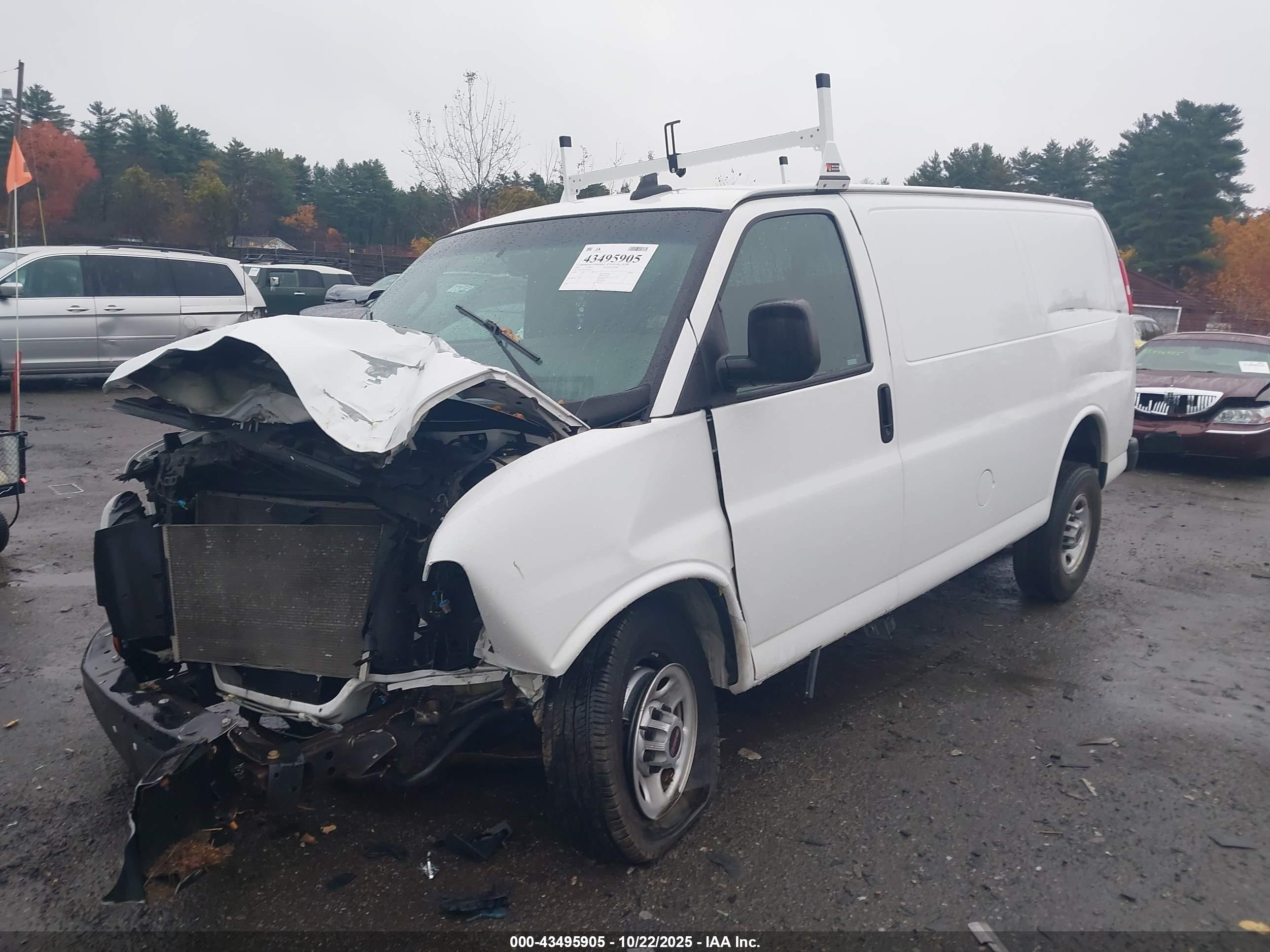 GMC SAVANA image 2