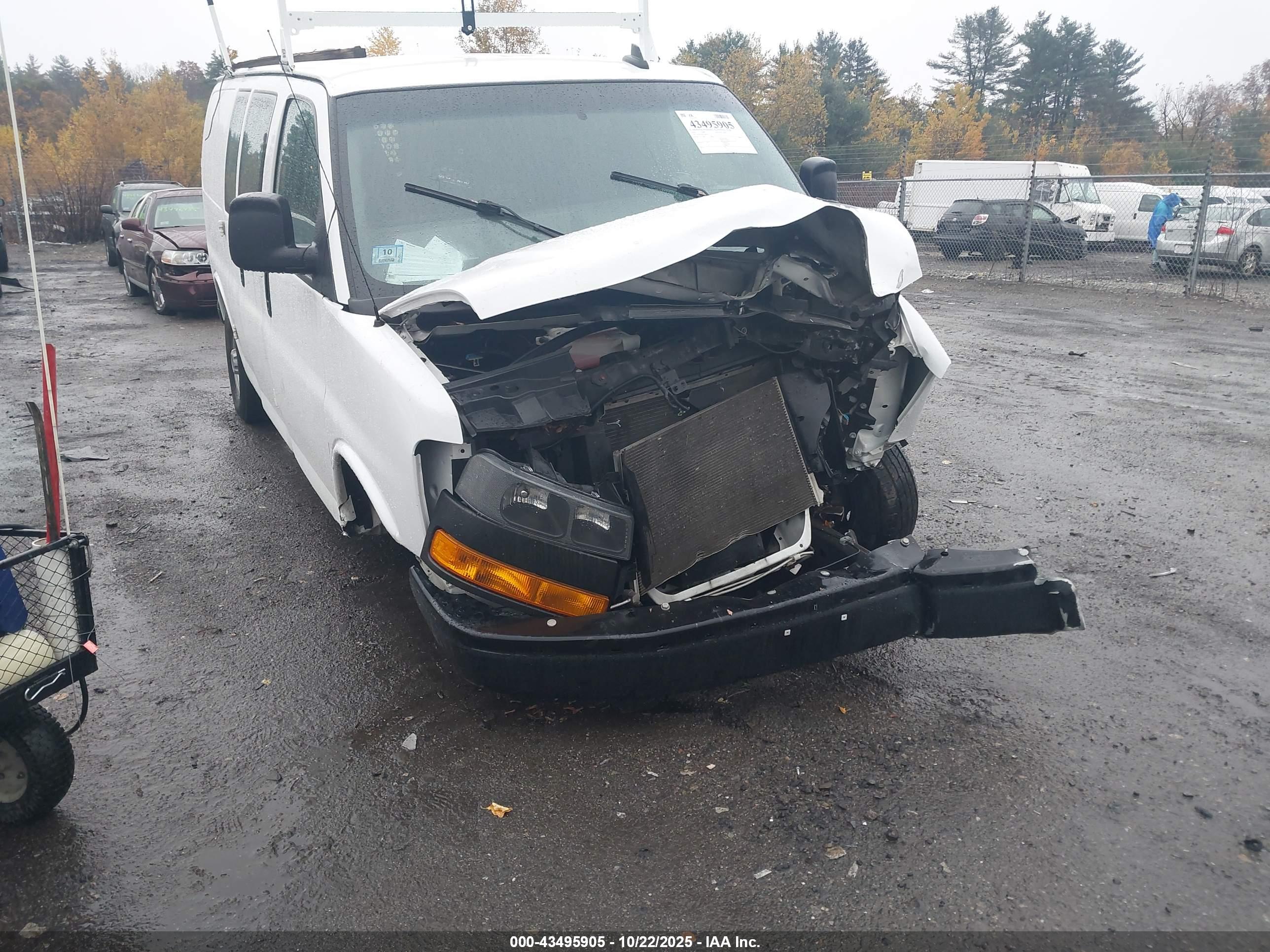 GMC SAVANA image 6