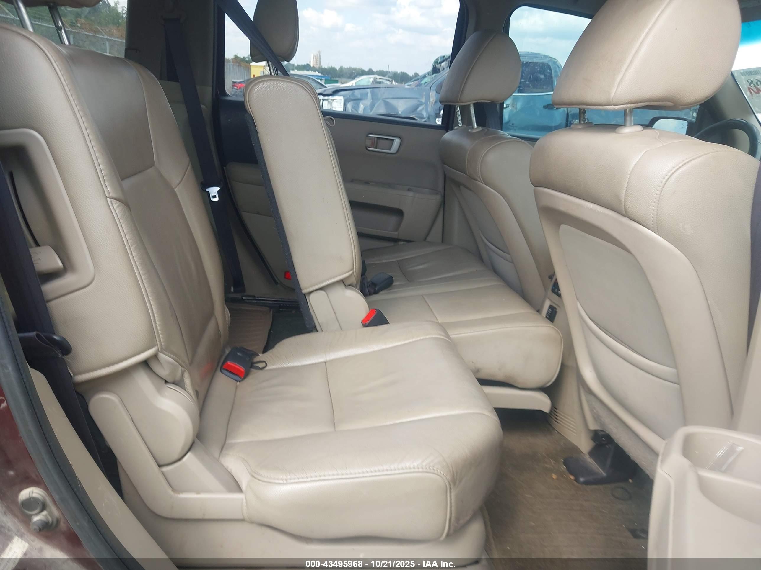 HONDA PILOT image 8