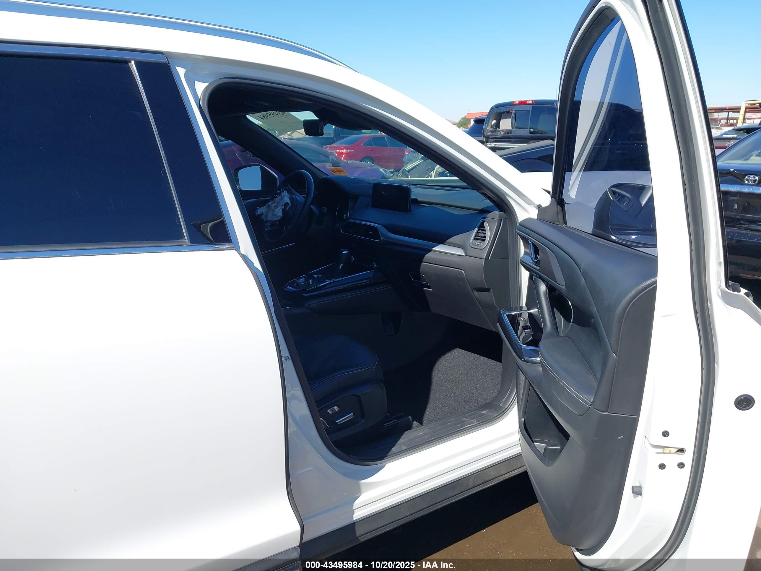 MAZDA CX-9 image 5