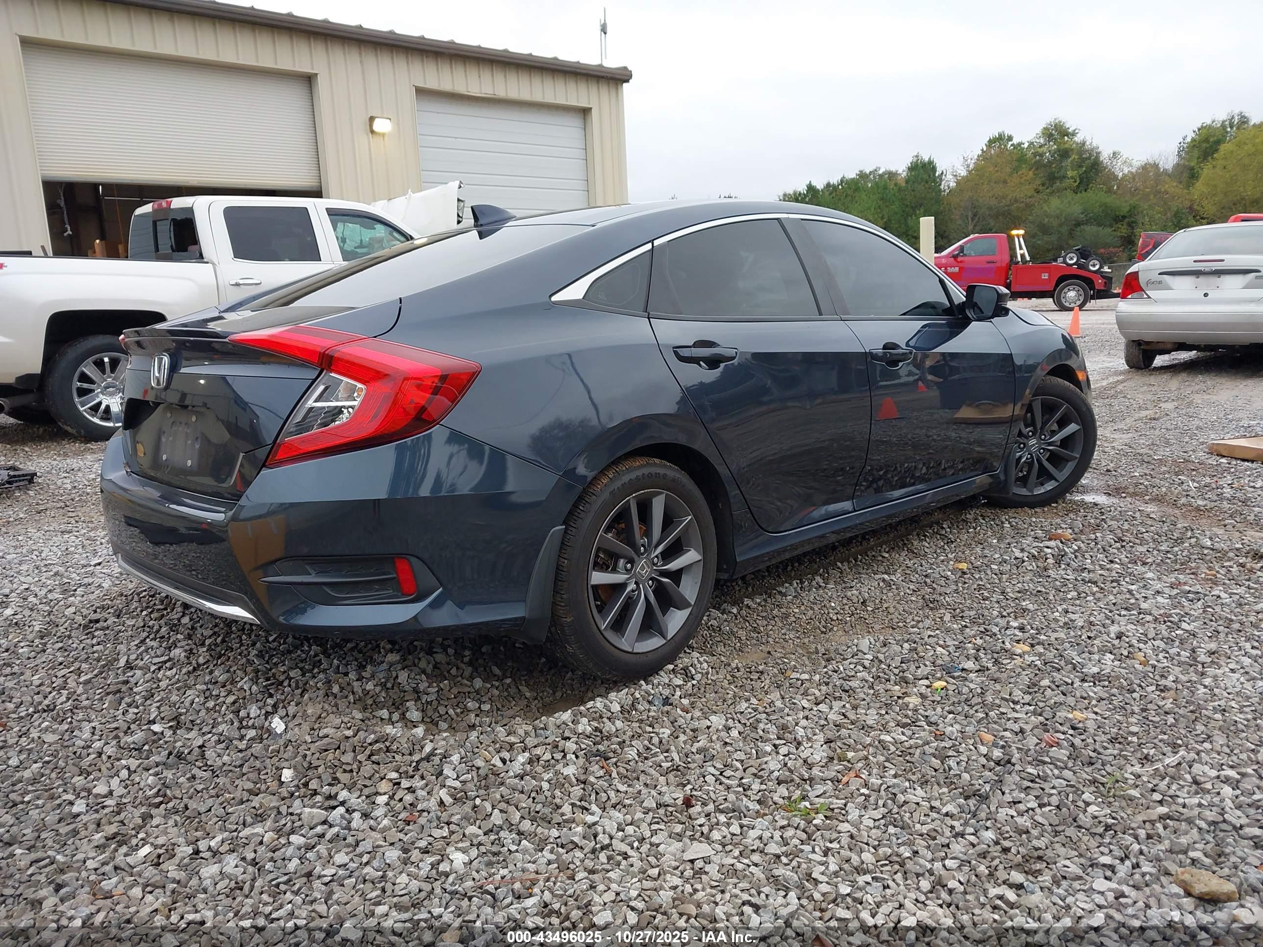 HONDA CIVIC image 4