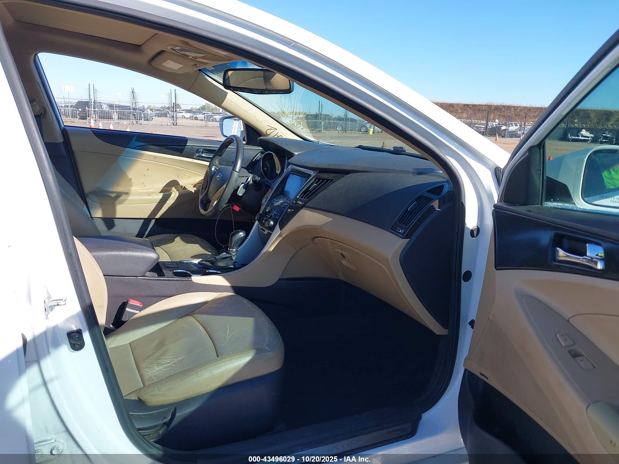 HYUNDAI SONATA image 5
