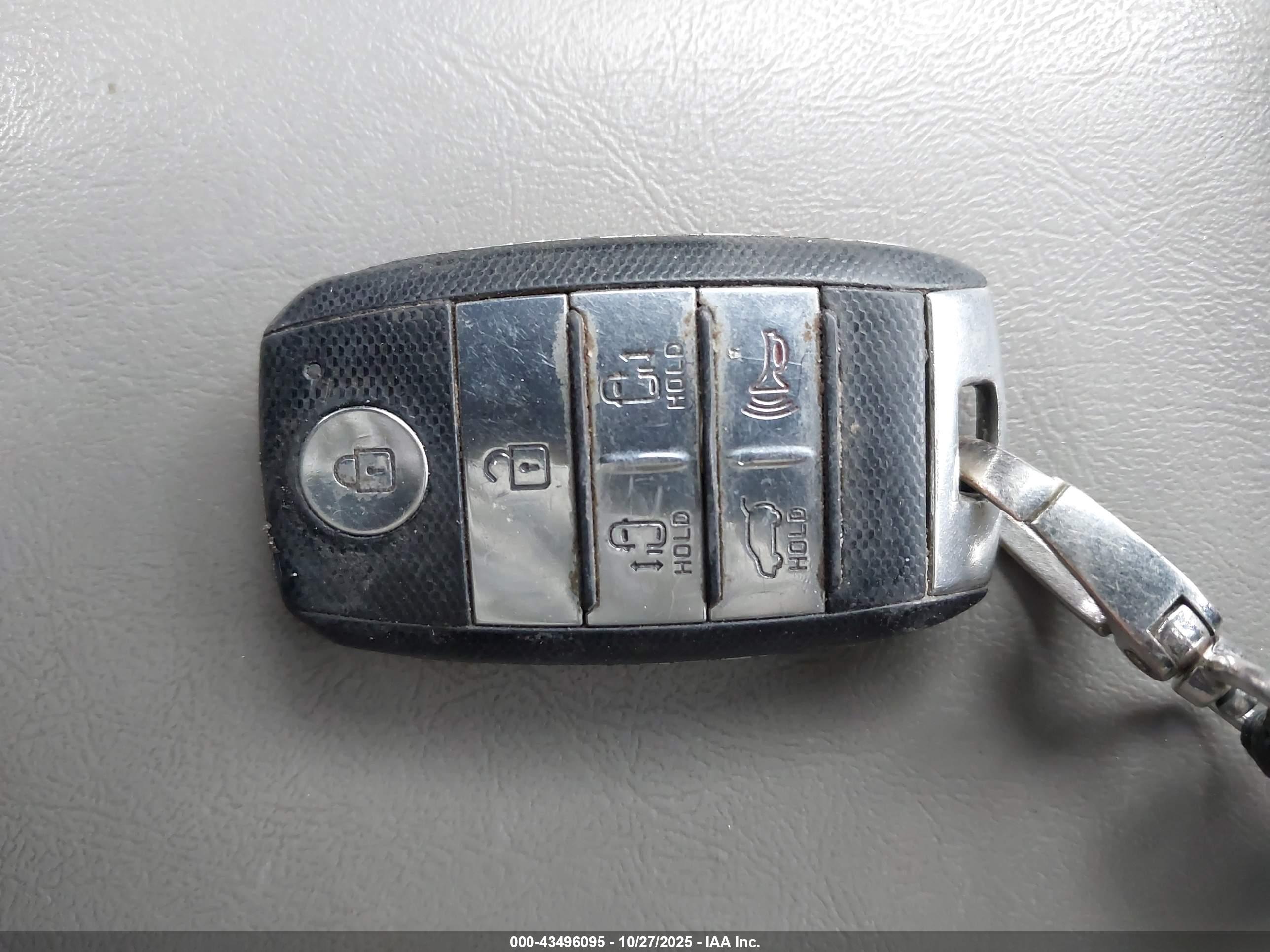 KIA SEDONA image 11