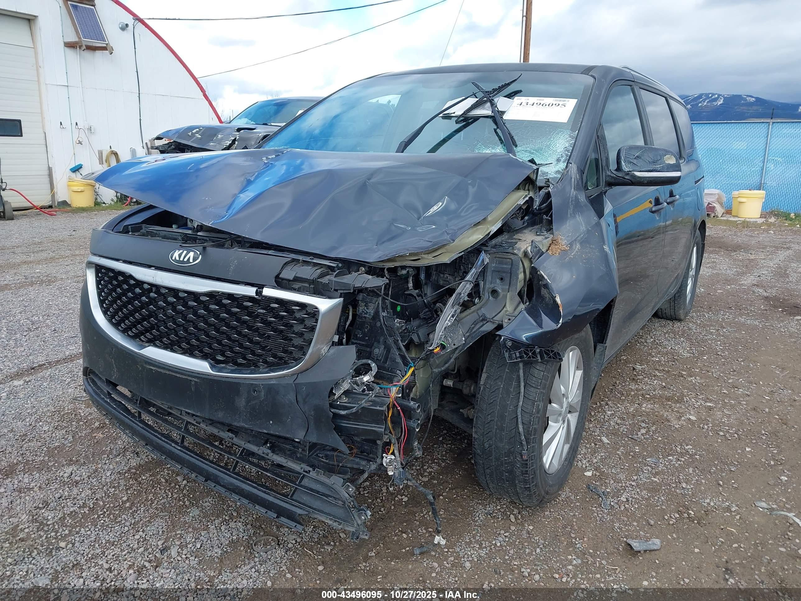 KIA SEDONA image 6