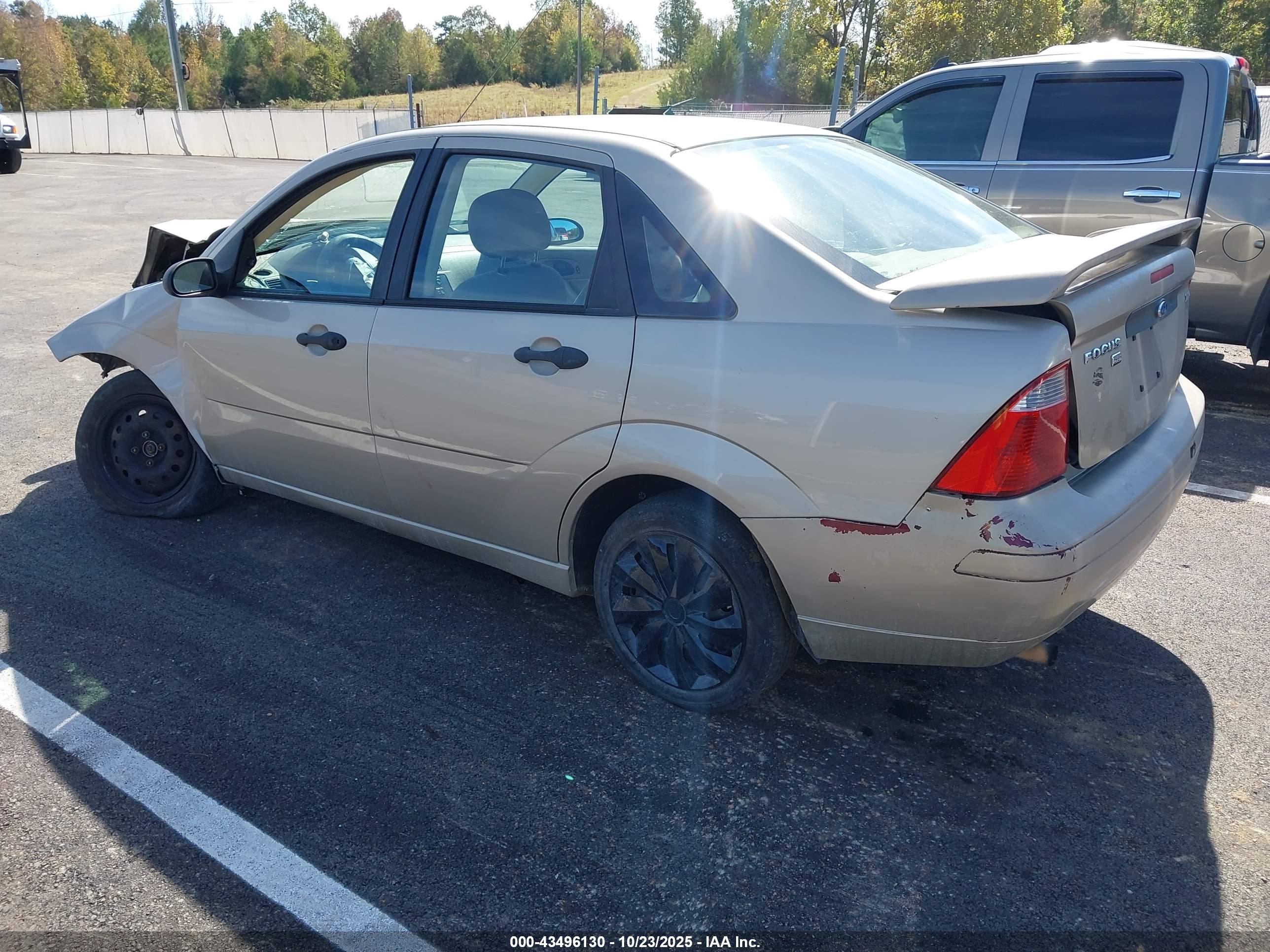 FORD FOCUS image 3
