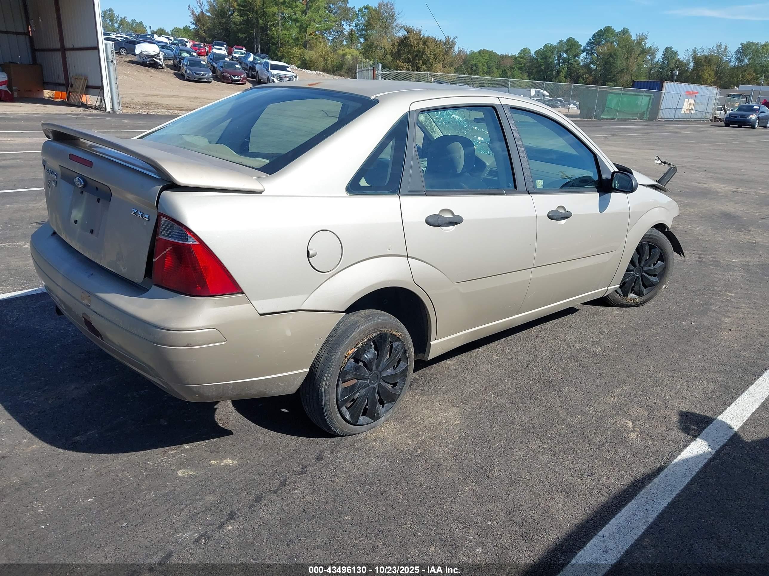 FORD FOCUS image 4