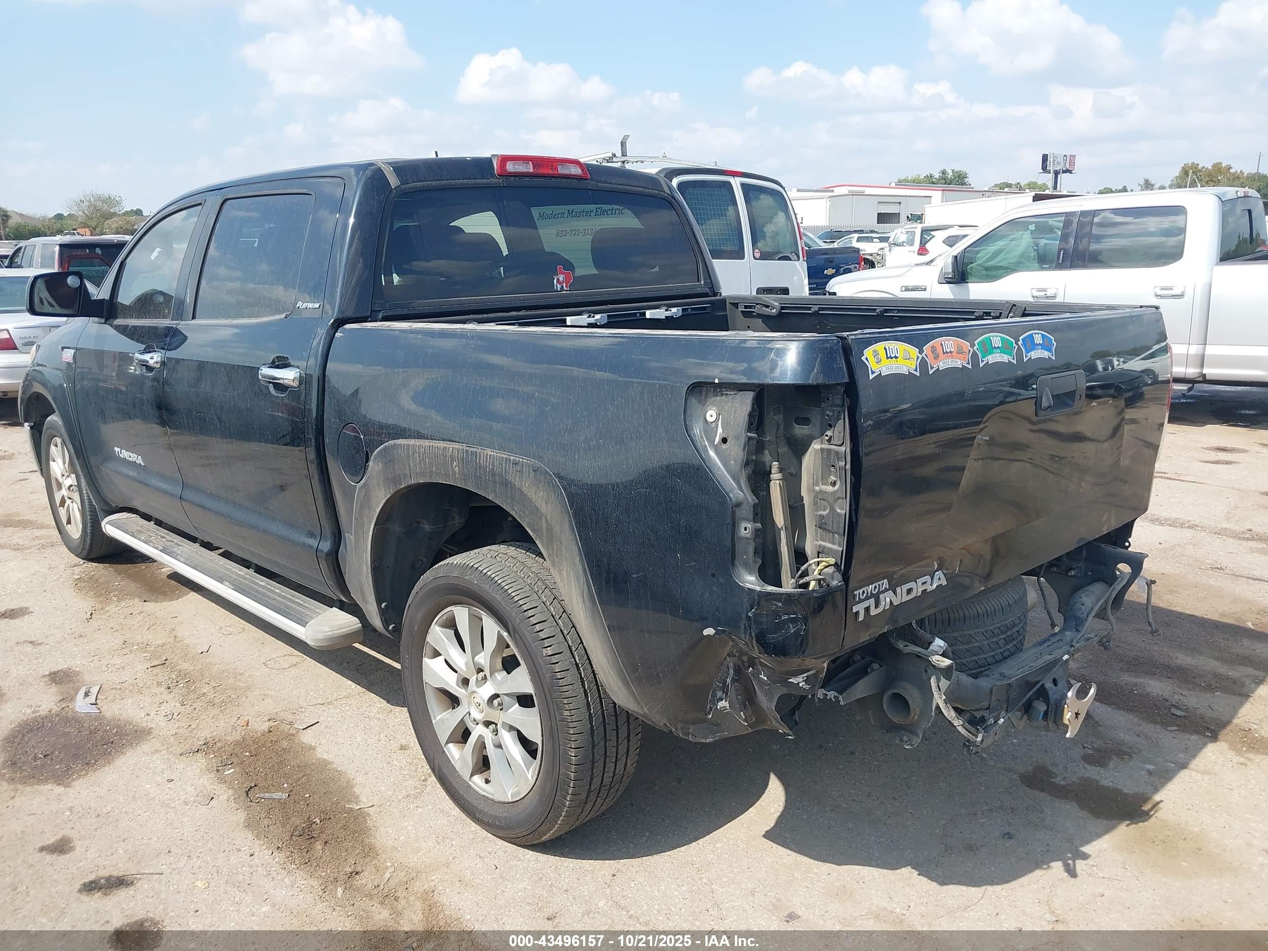 TOYOTA TUNDRA image 3