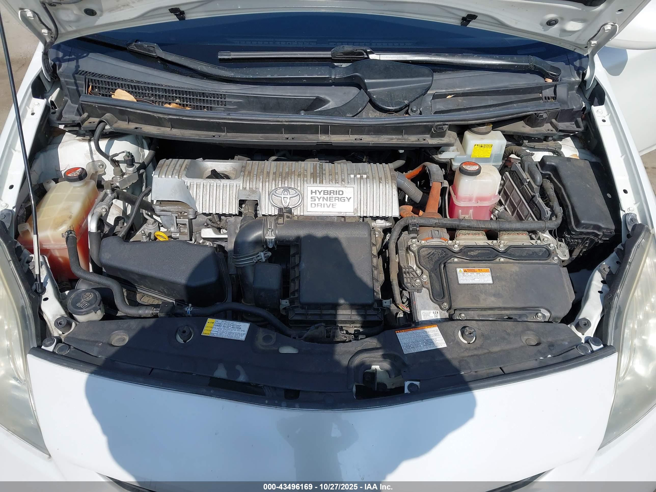 TOYOTA PRIUS image 10