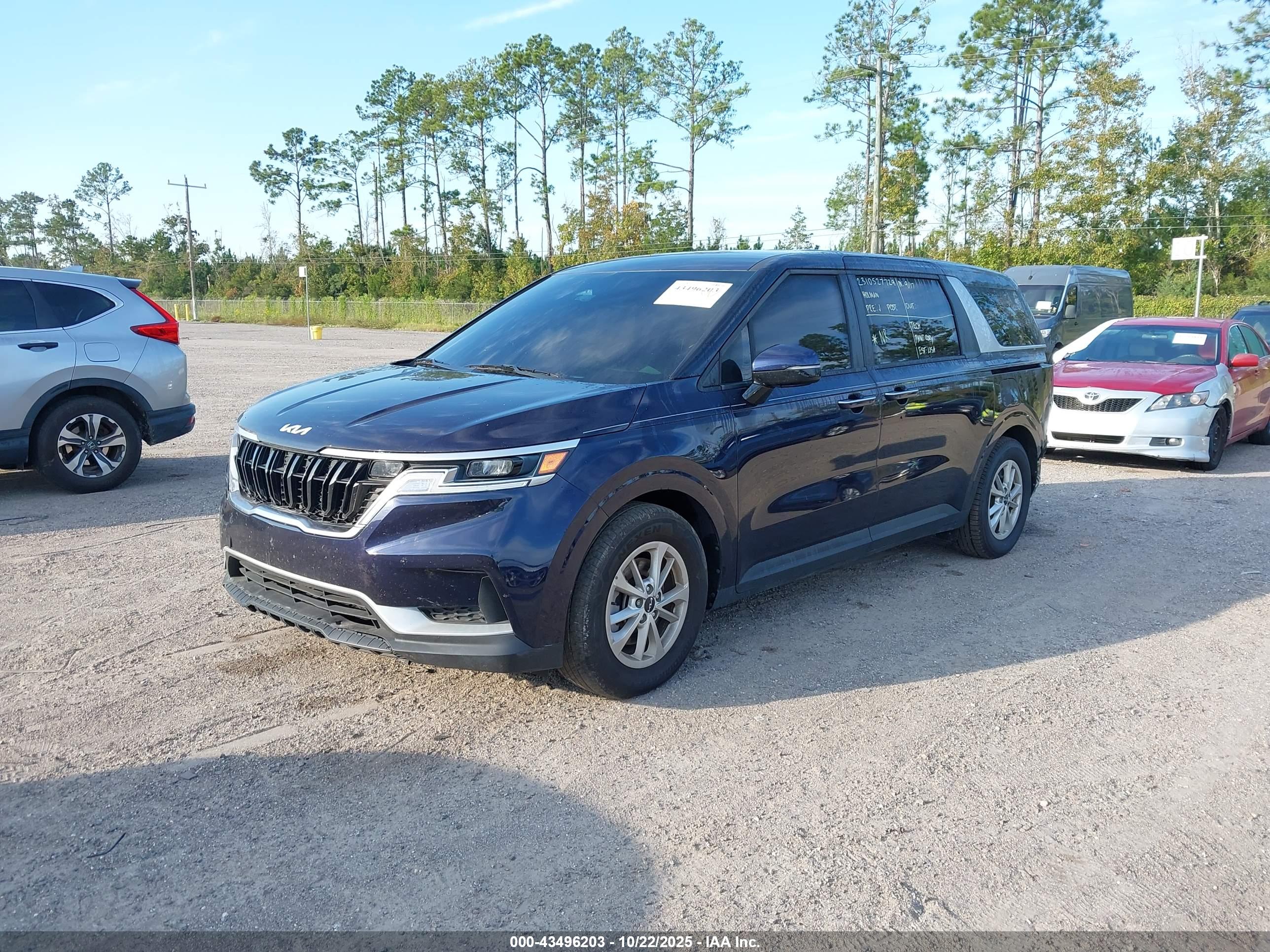 KIA CARNIVAL image 2