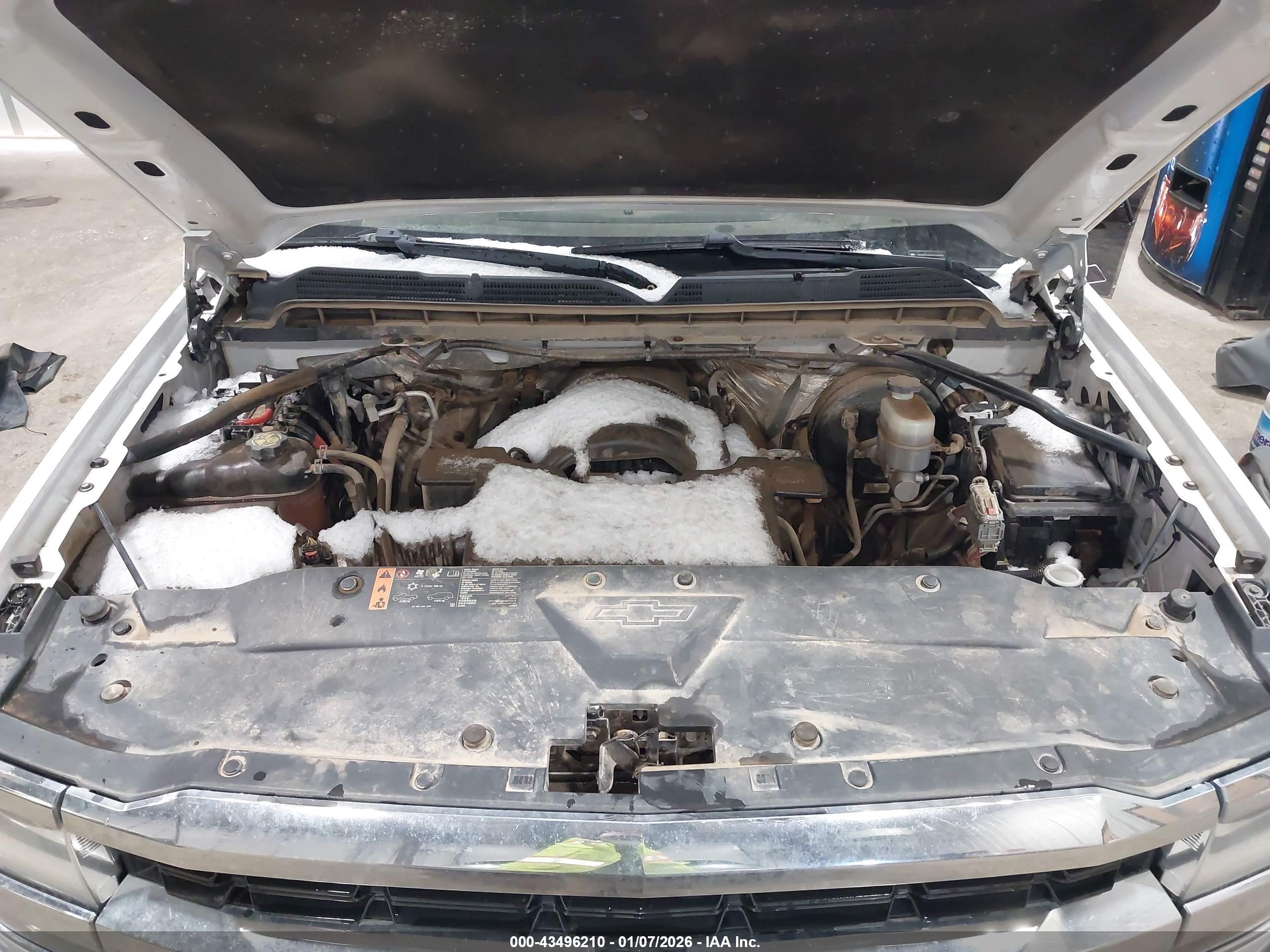 CHEVROLET SILVERADO image 10