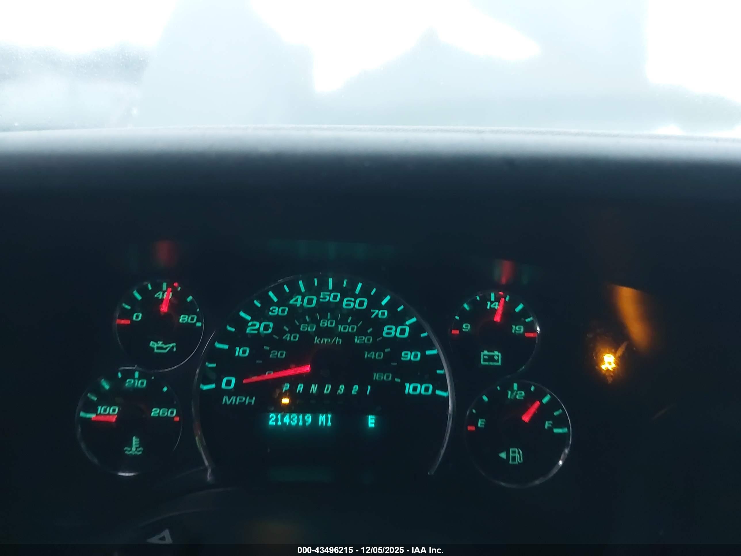 CHEVROLET EXPRESS image 7