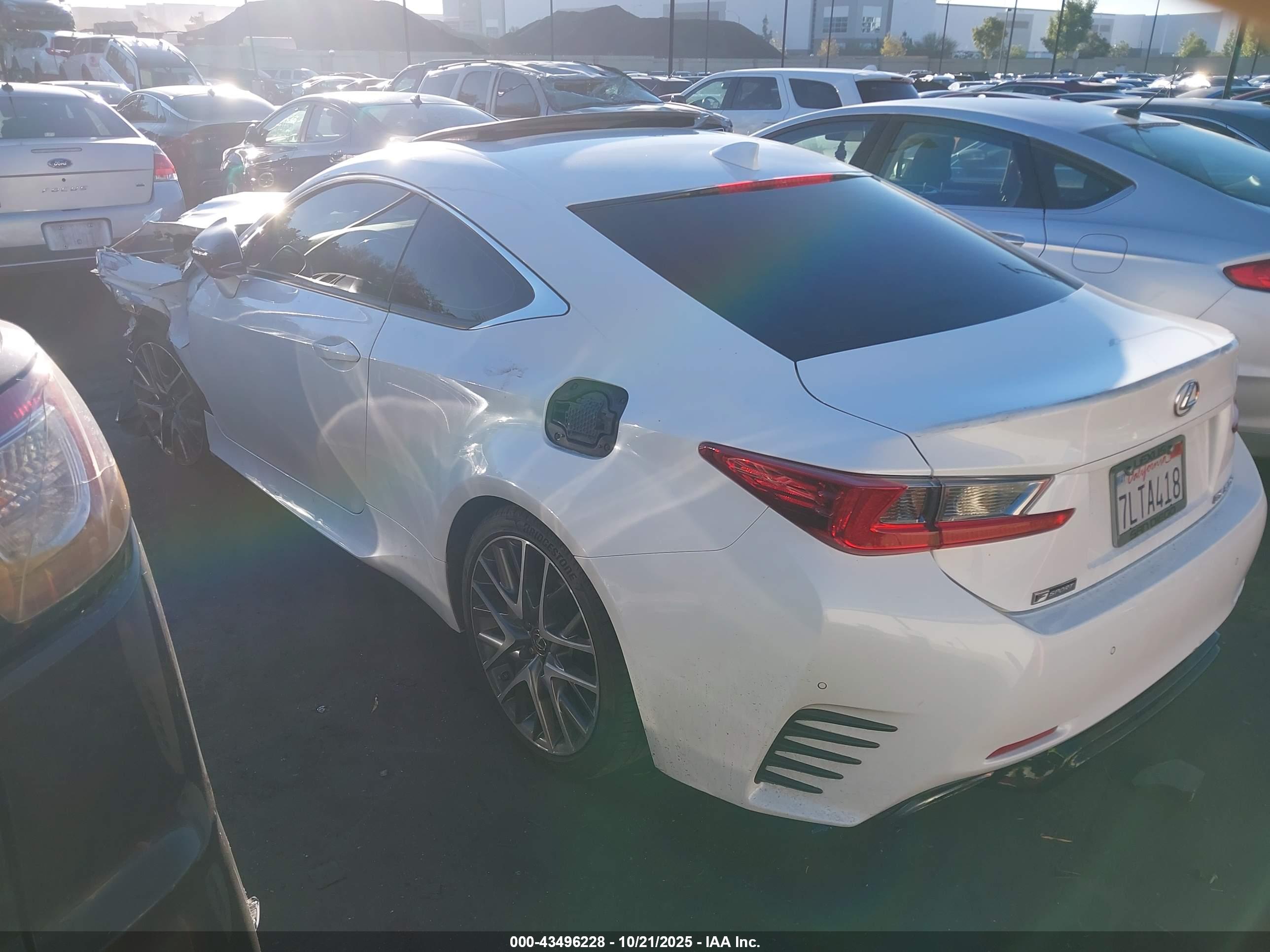 LEXUS RC image 3
