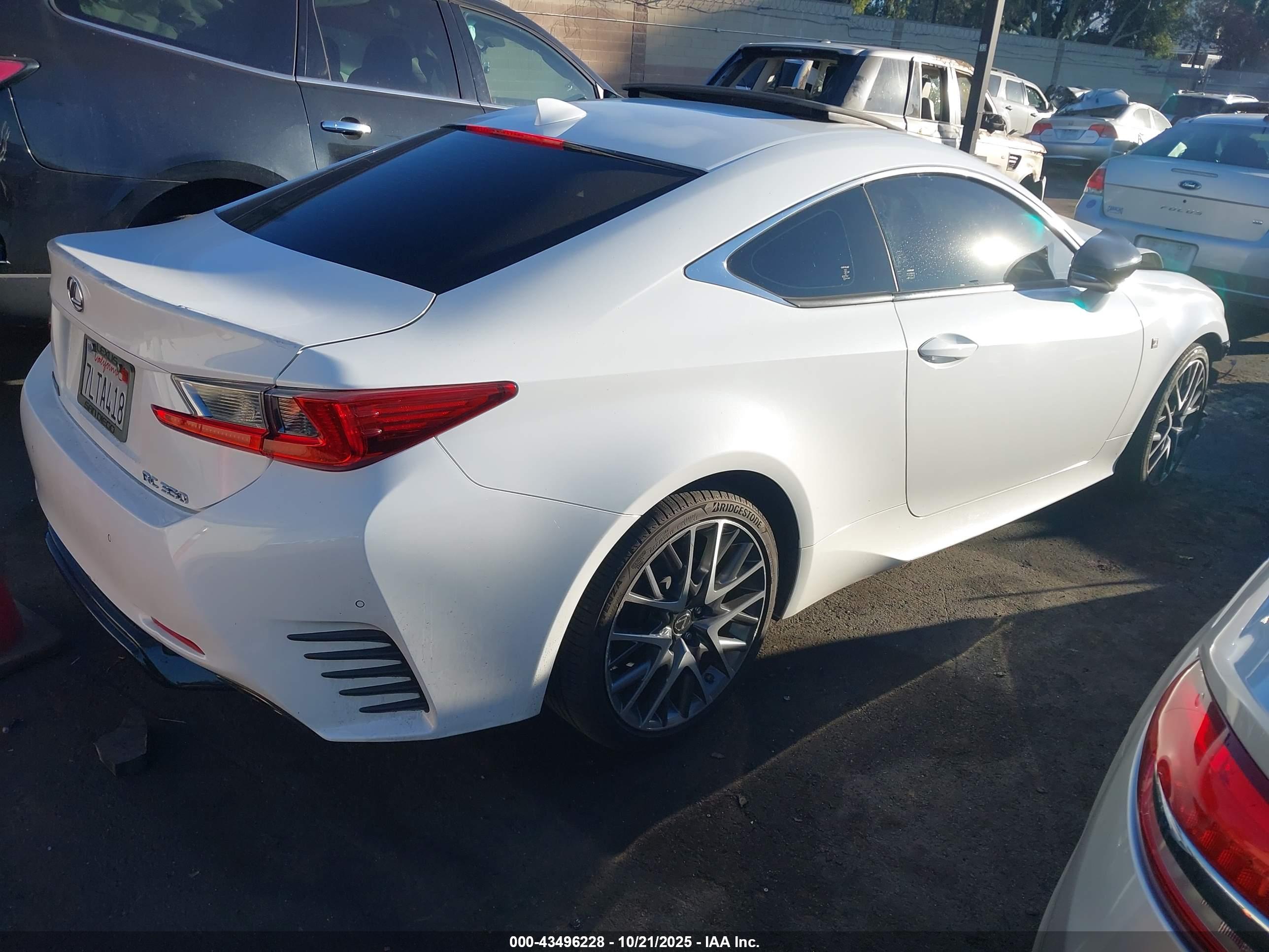 LEXUS RC image 4