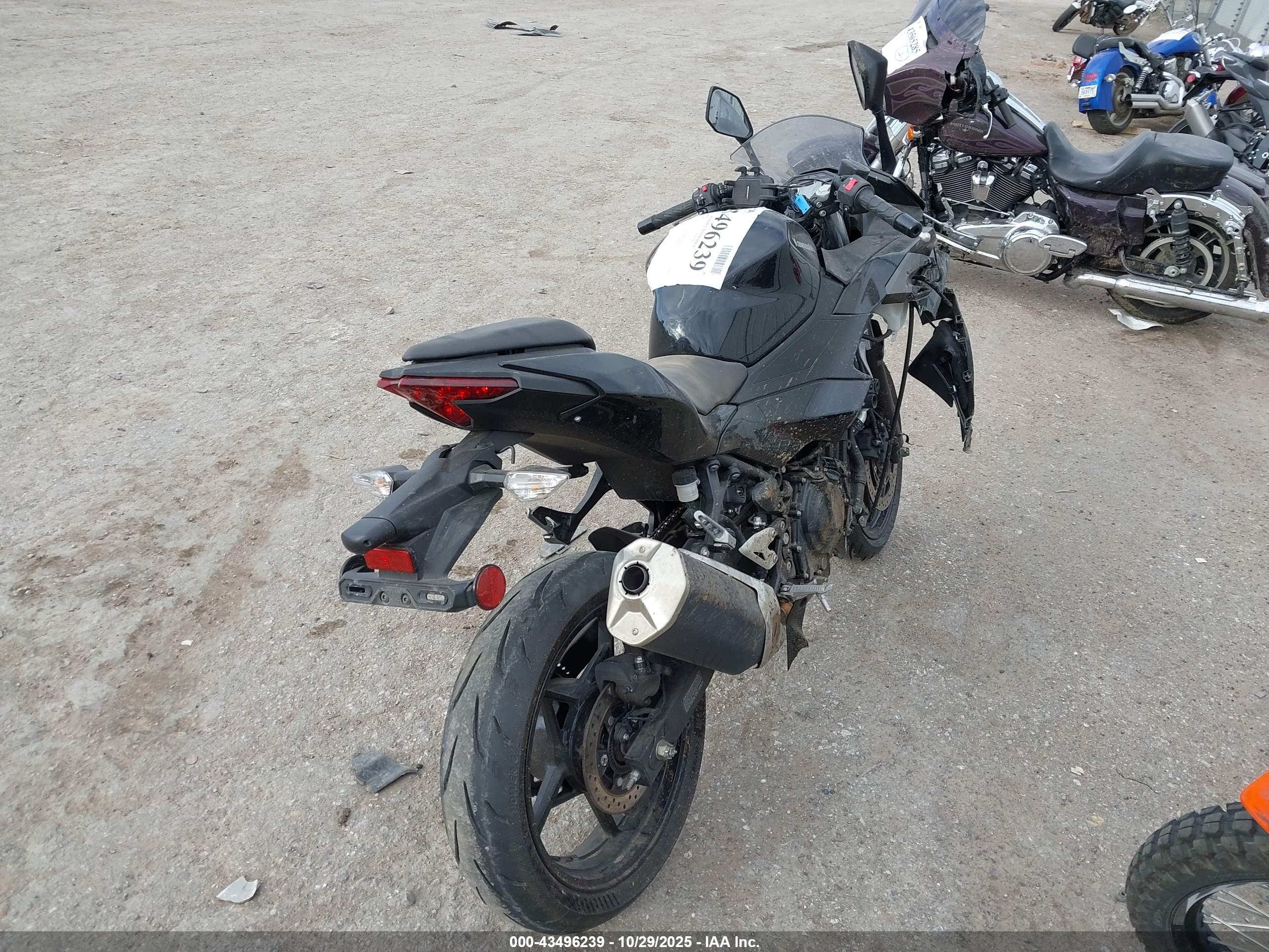 KAWASAKI EX500 image 4