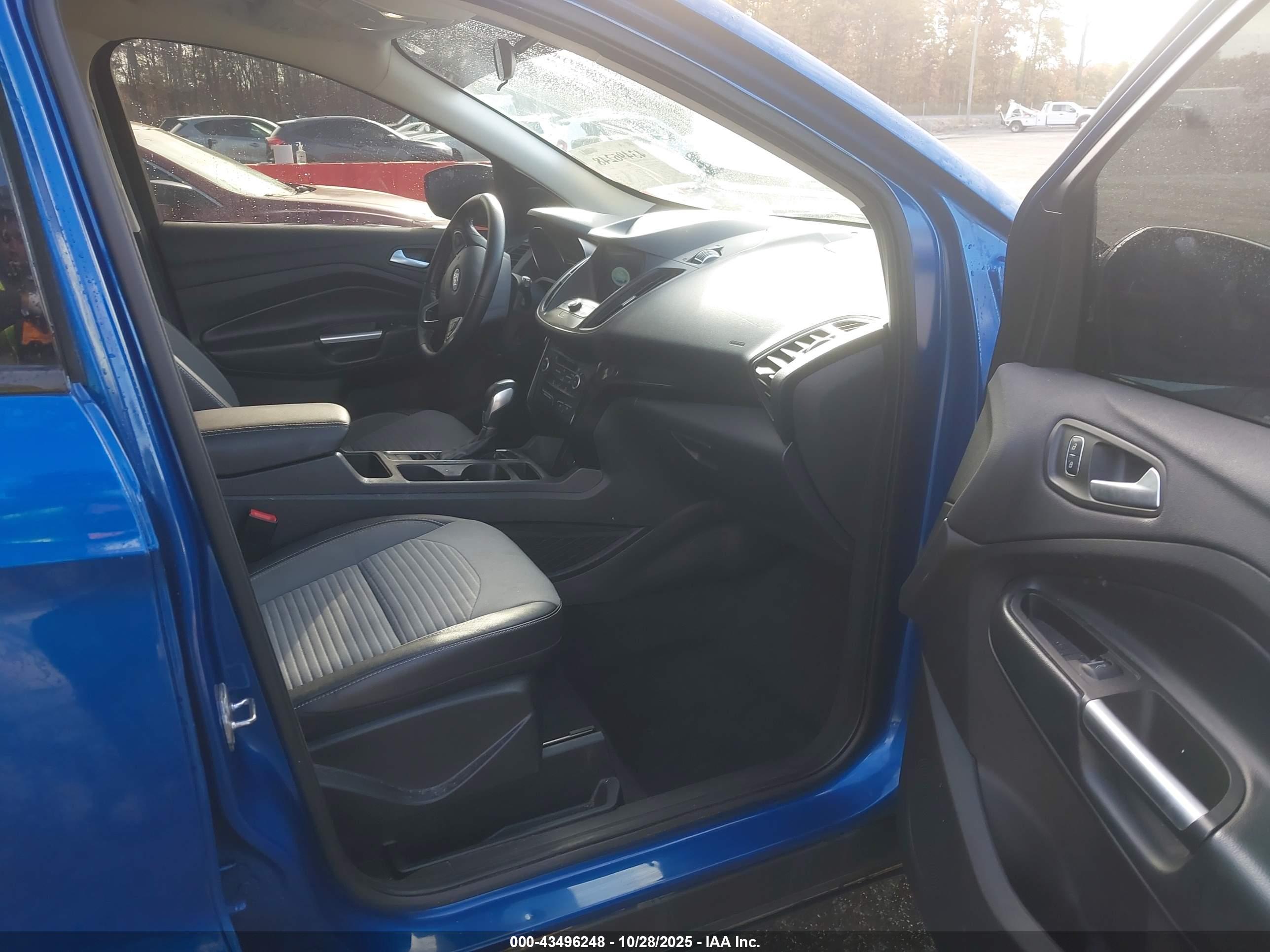 FORD ESCAPE image 5