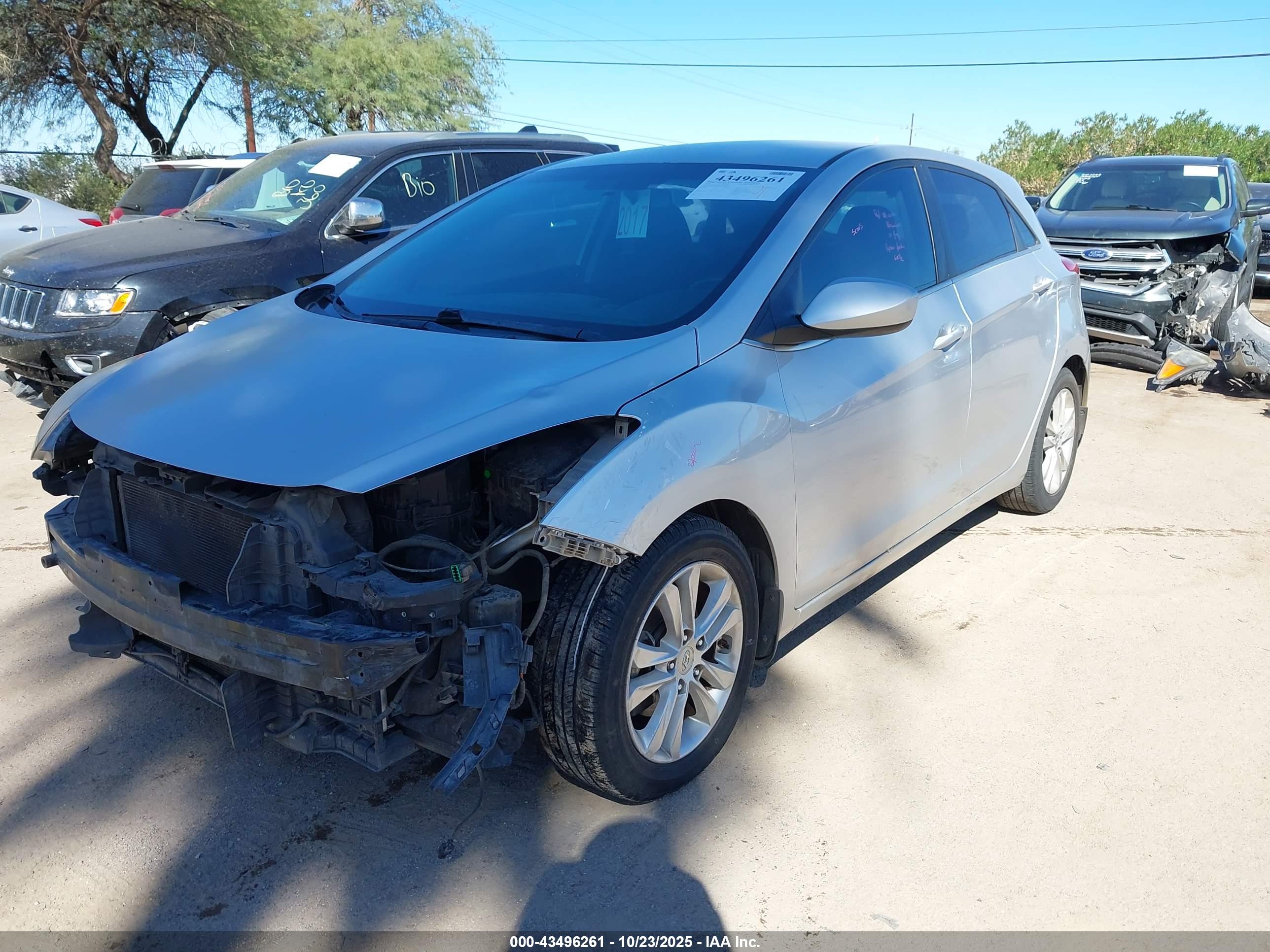 HYUNDAI ELANTRA image 6