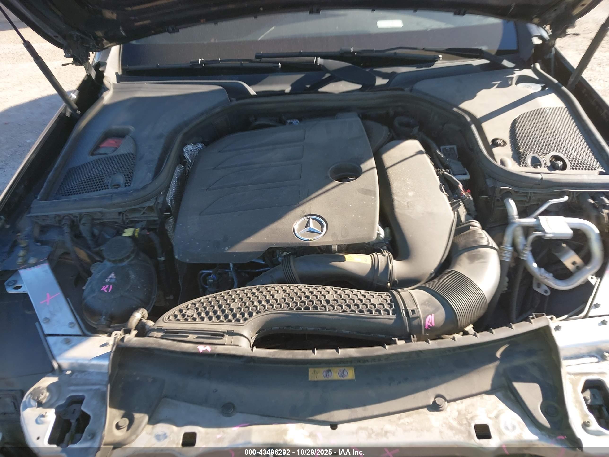 MERCEDES-BENZ E image 10