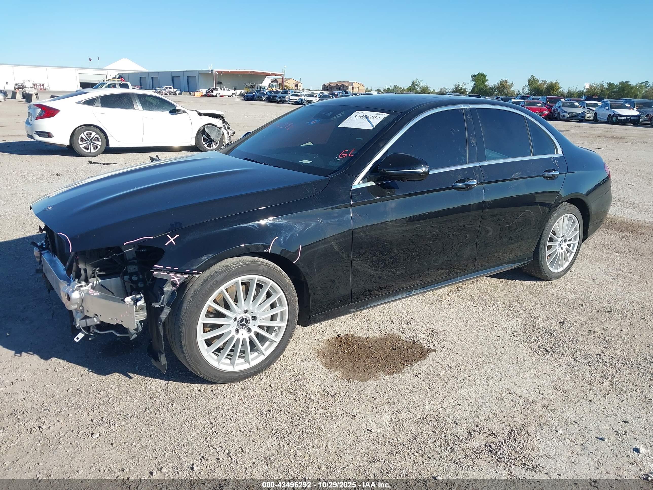MERCEDES-BENZ E image 2