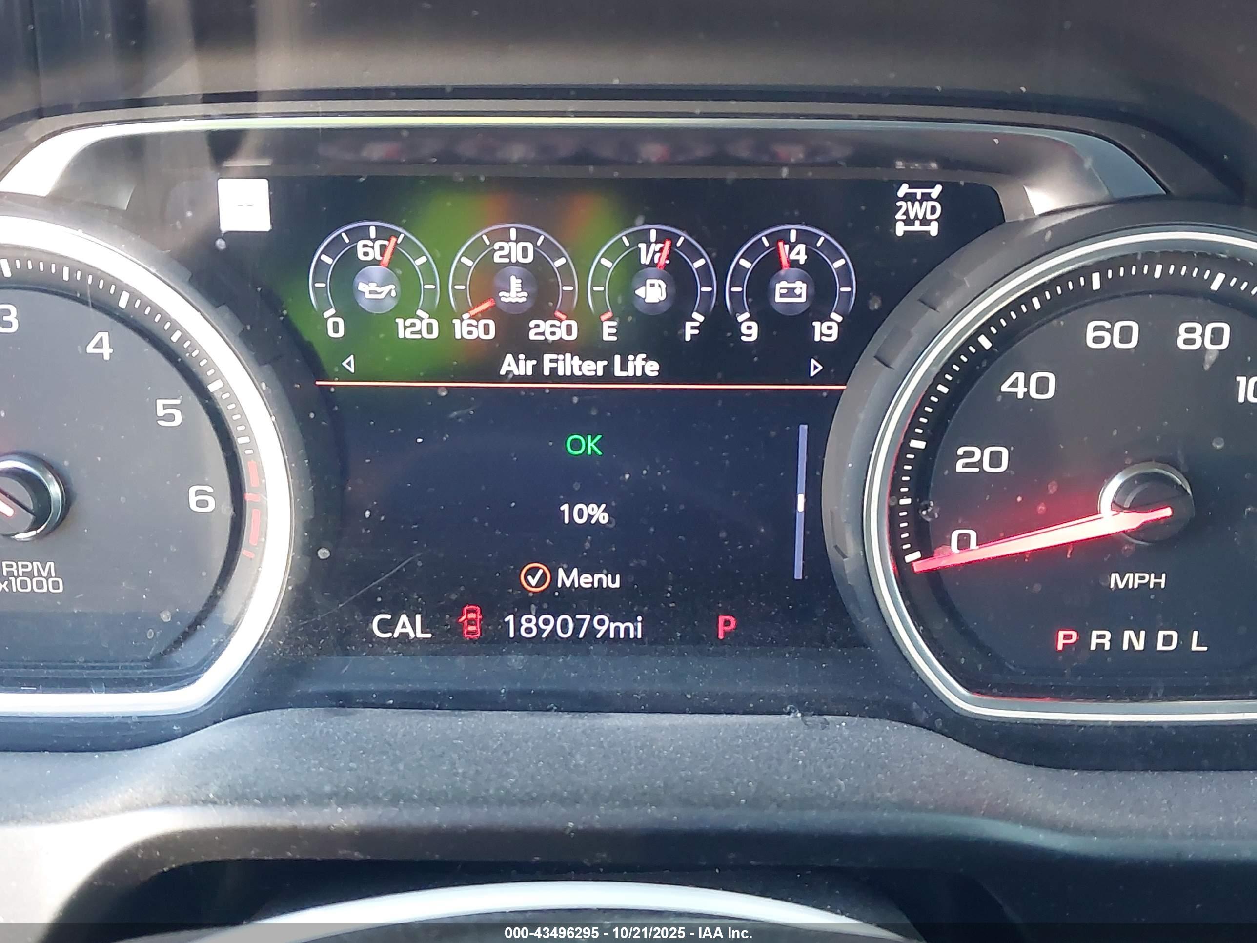 CHEVROLET SILVERADO image 7