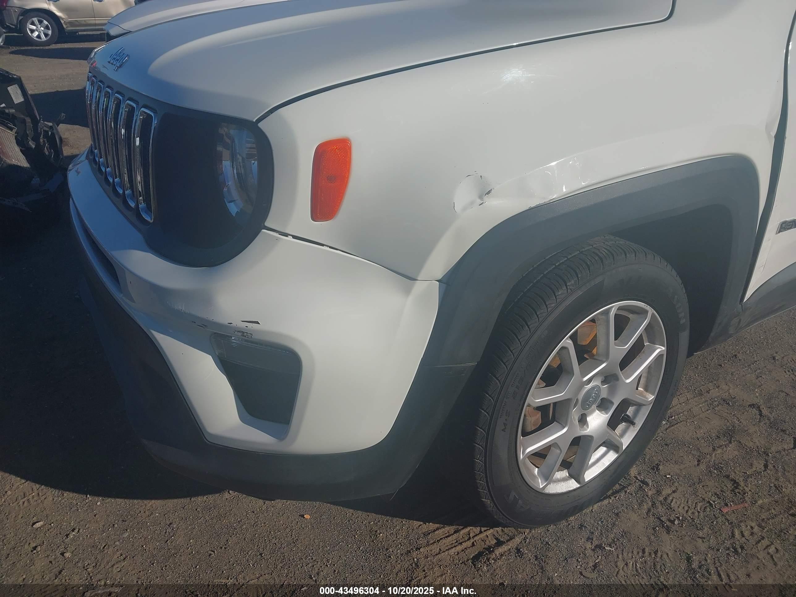 JEEP RENEGADE image 6