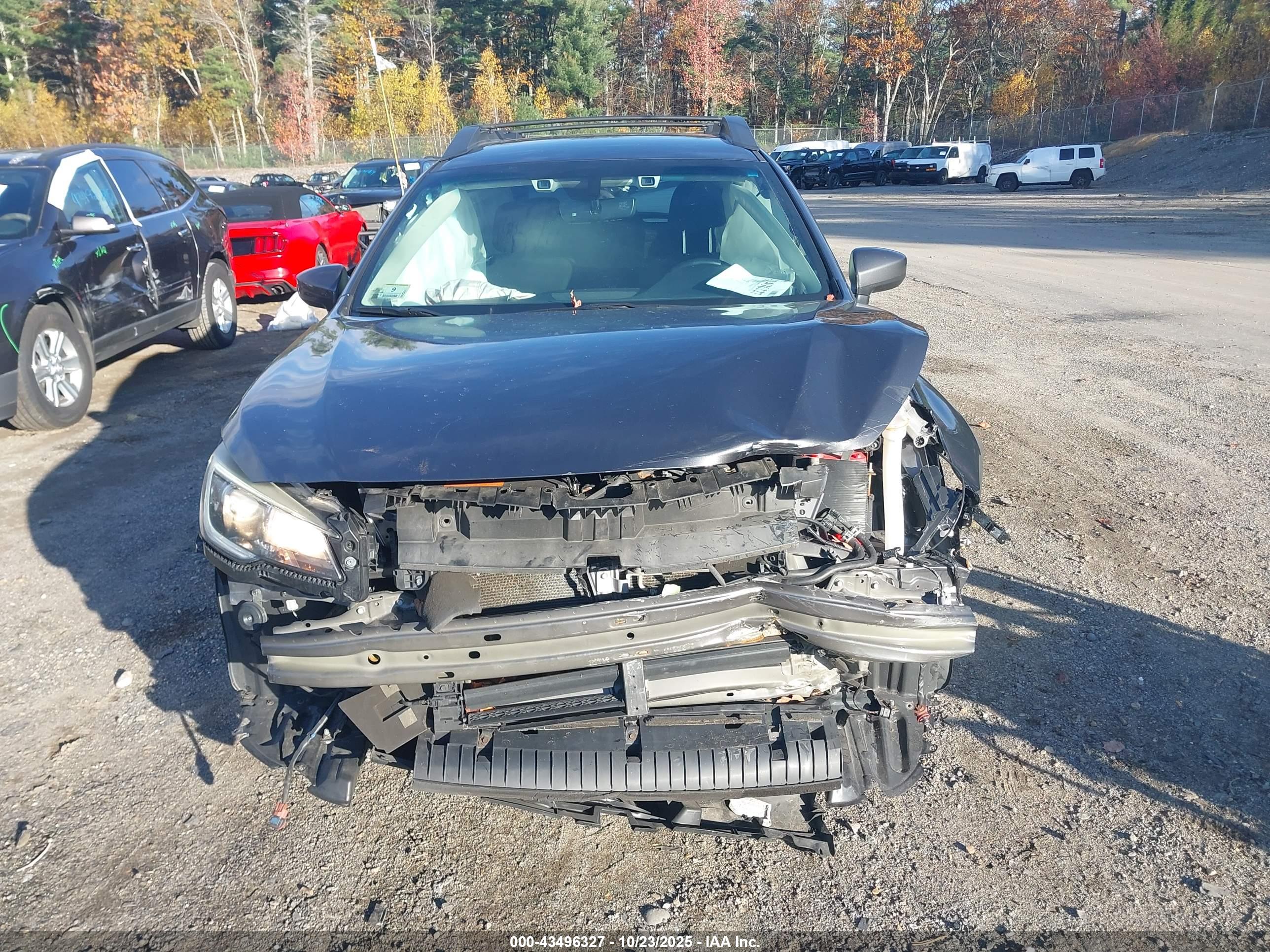 SUBARU OUTBACK image 6