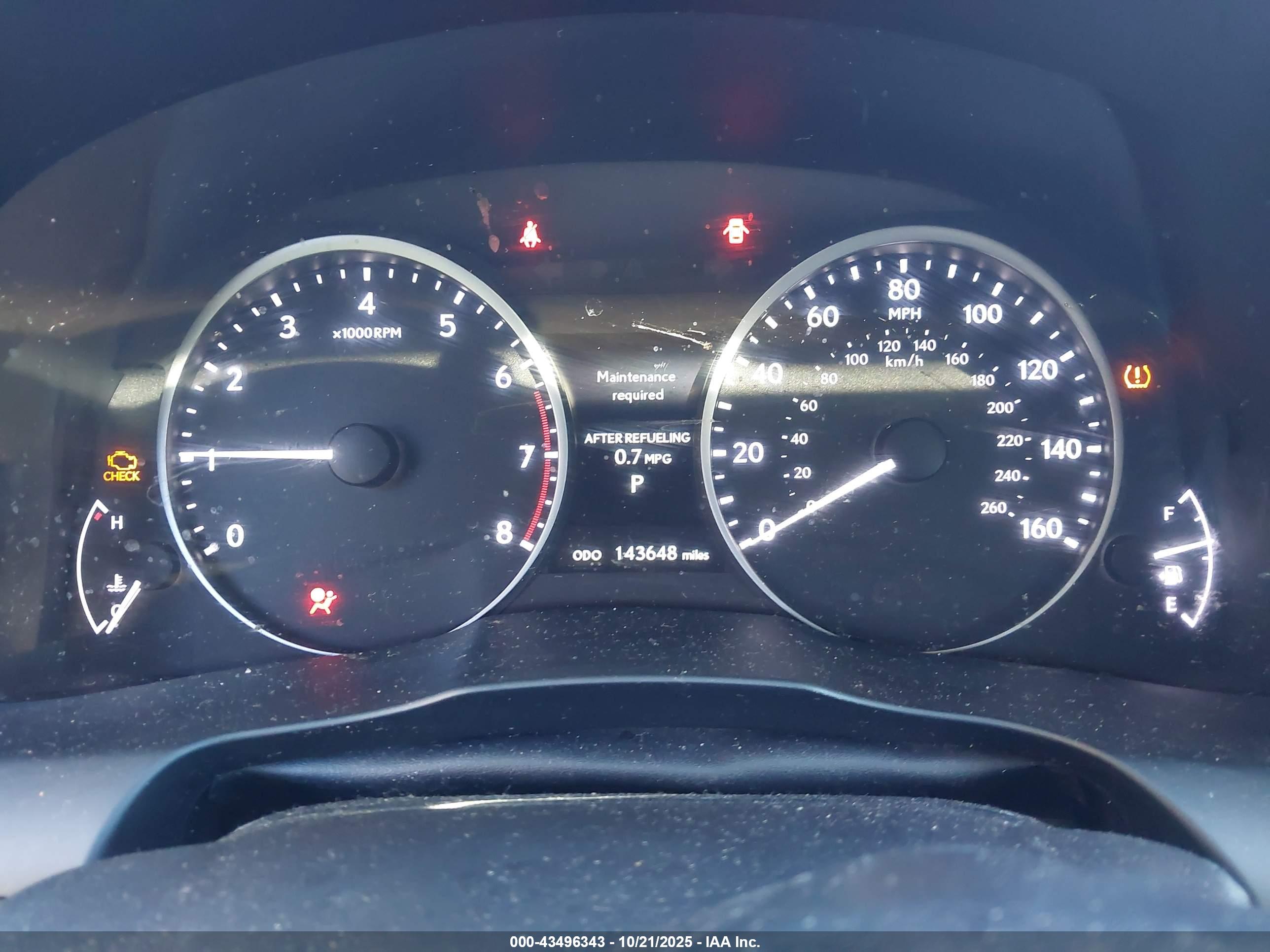 LEXUS ES image 7