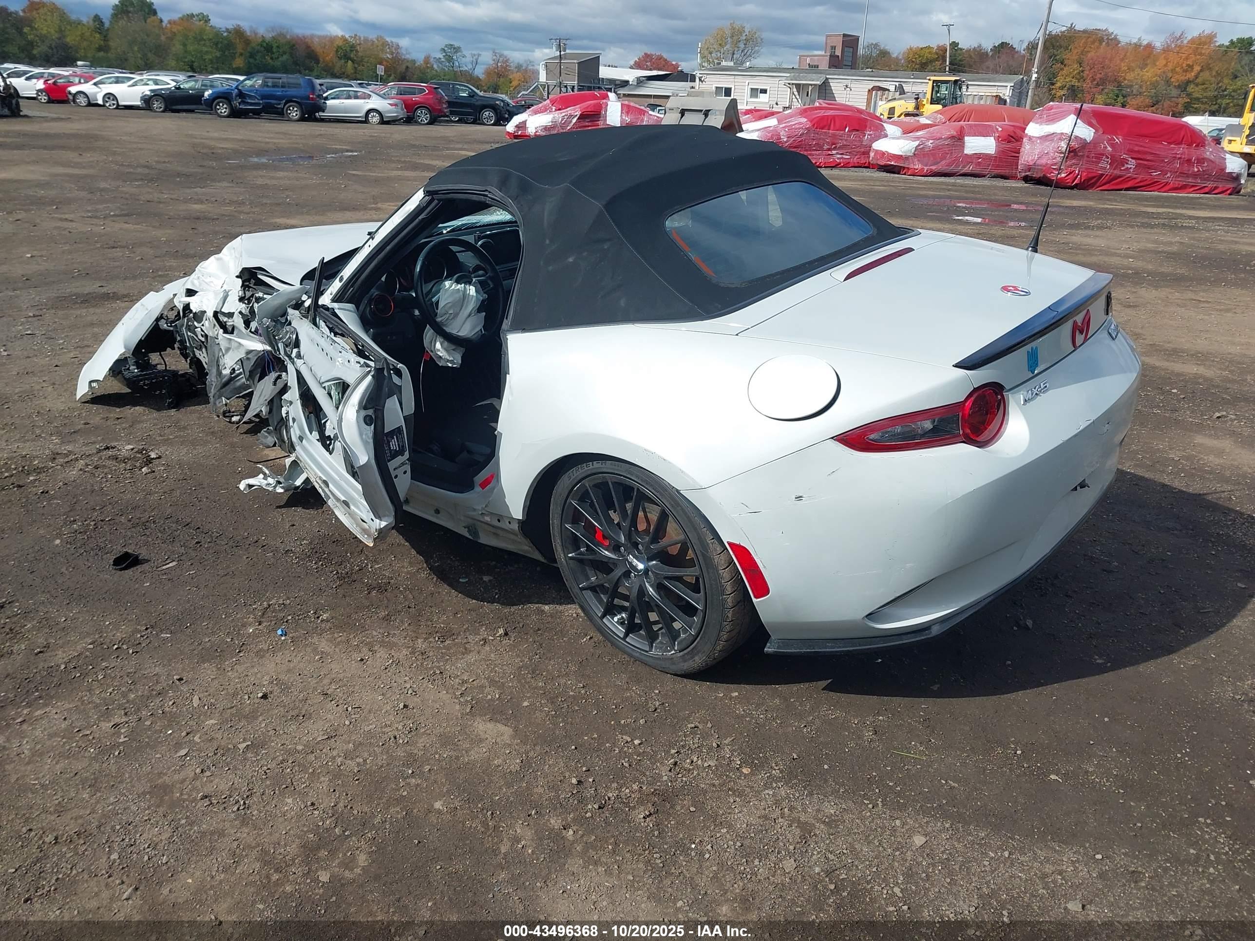 MAZDA MX-5 image 3