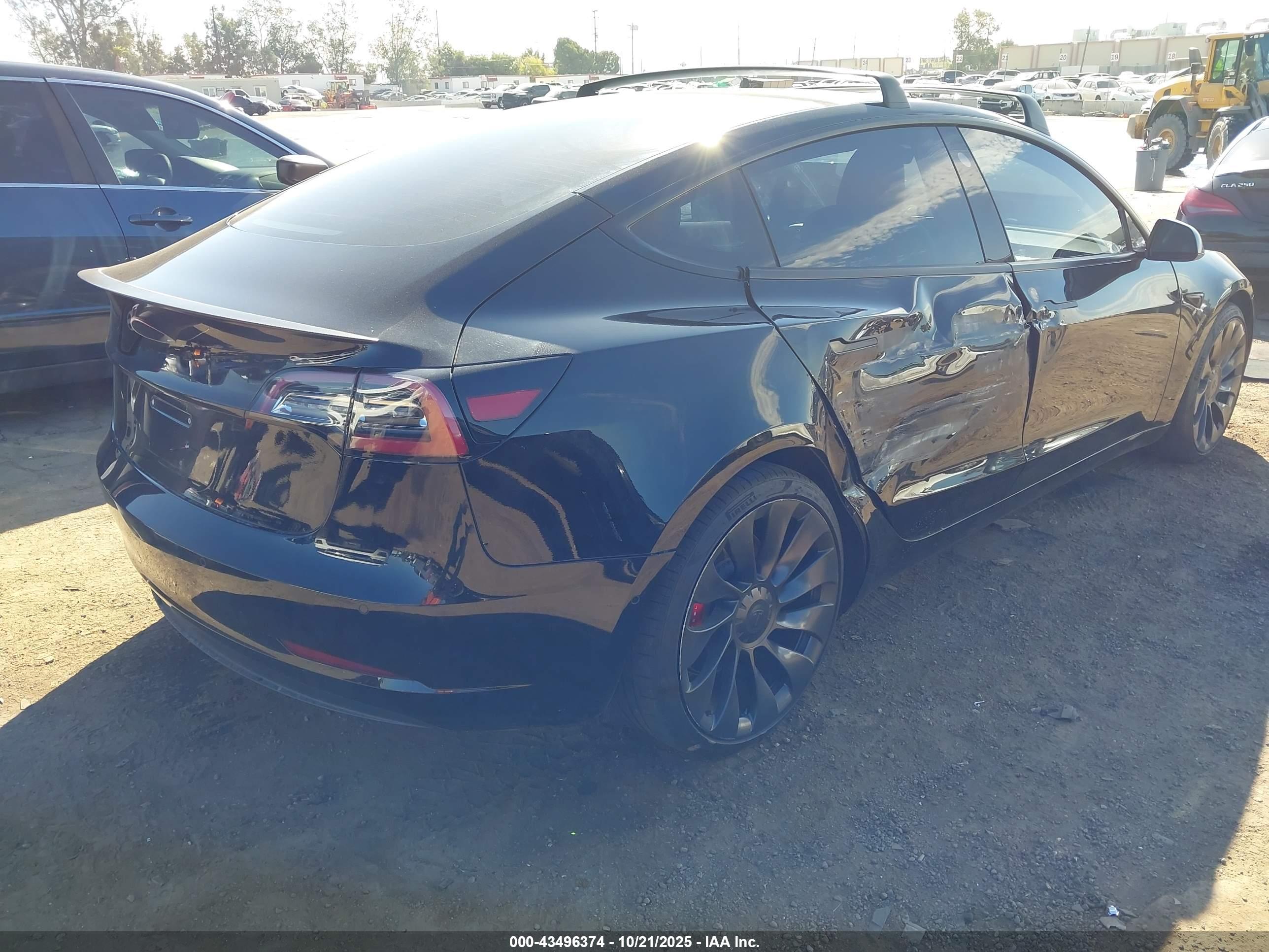 TESLA MODEL image 4