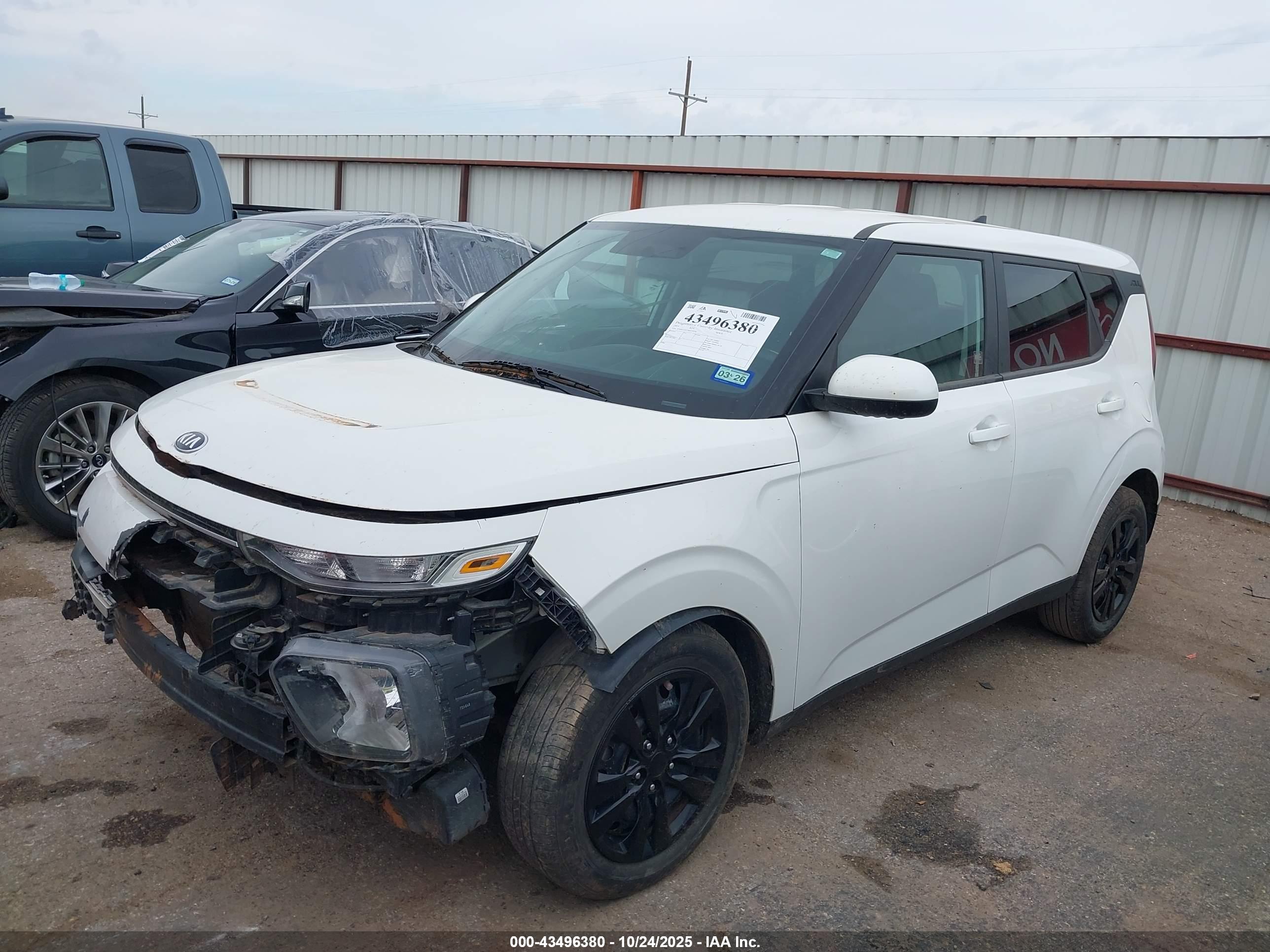 KIA SOUL image 2
