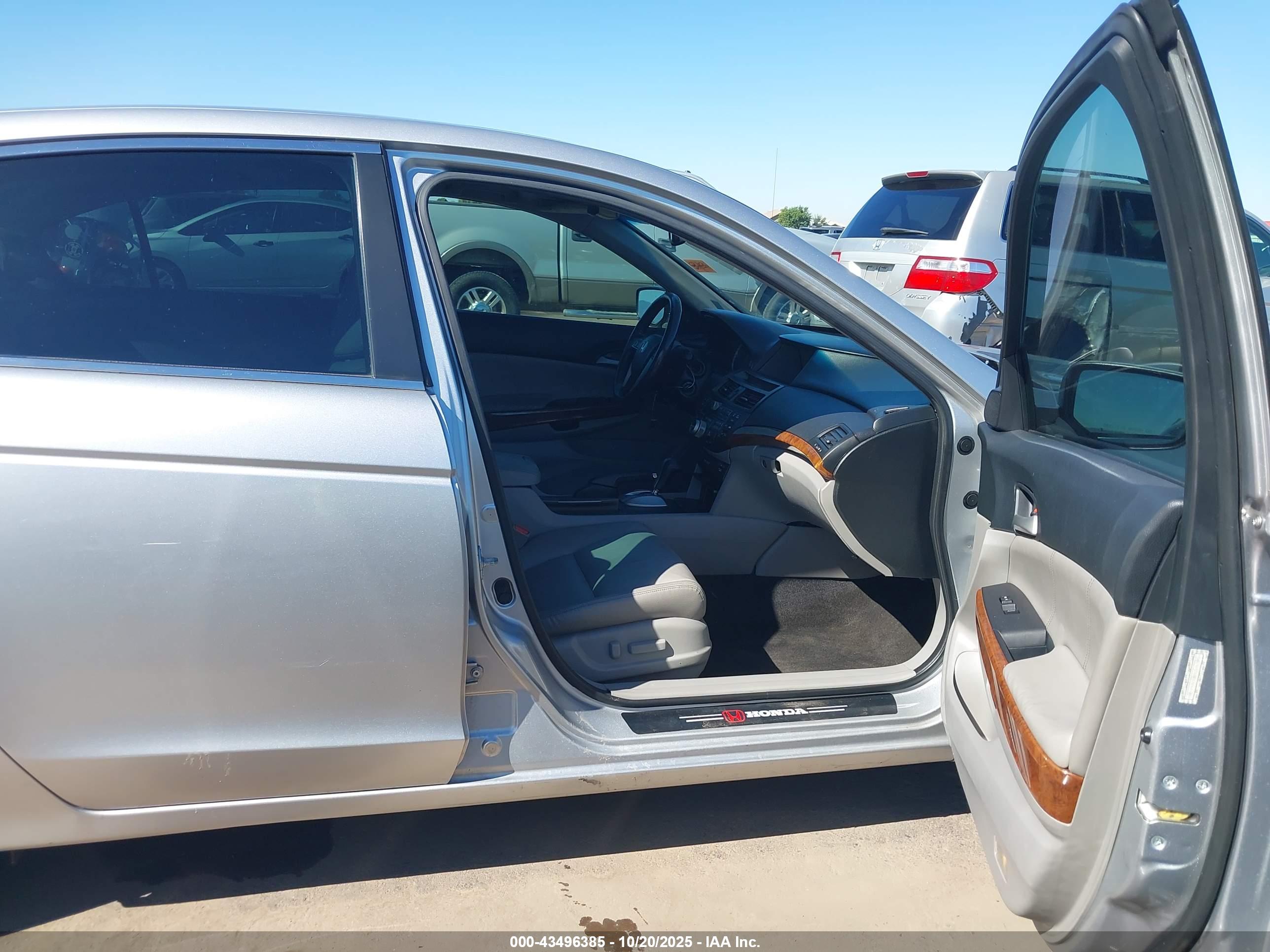 HONDA ACCORD image 5