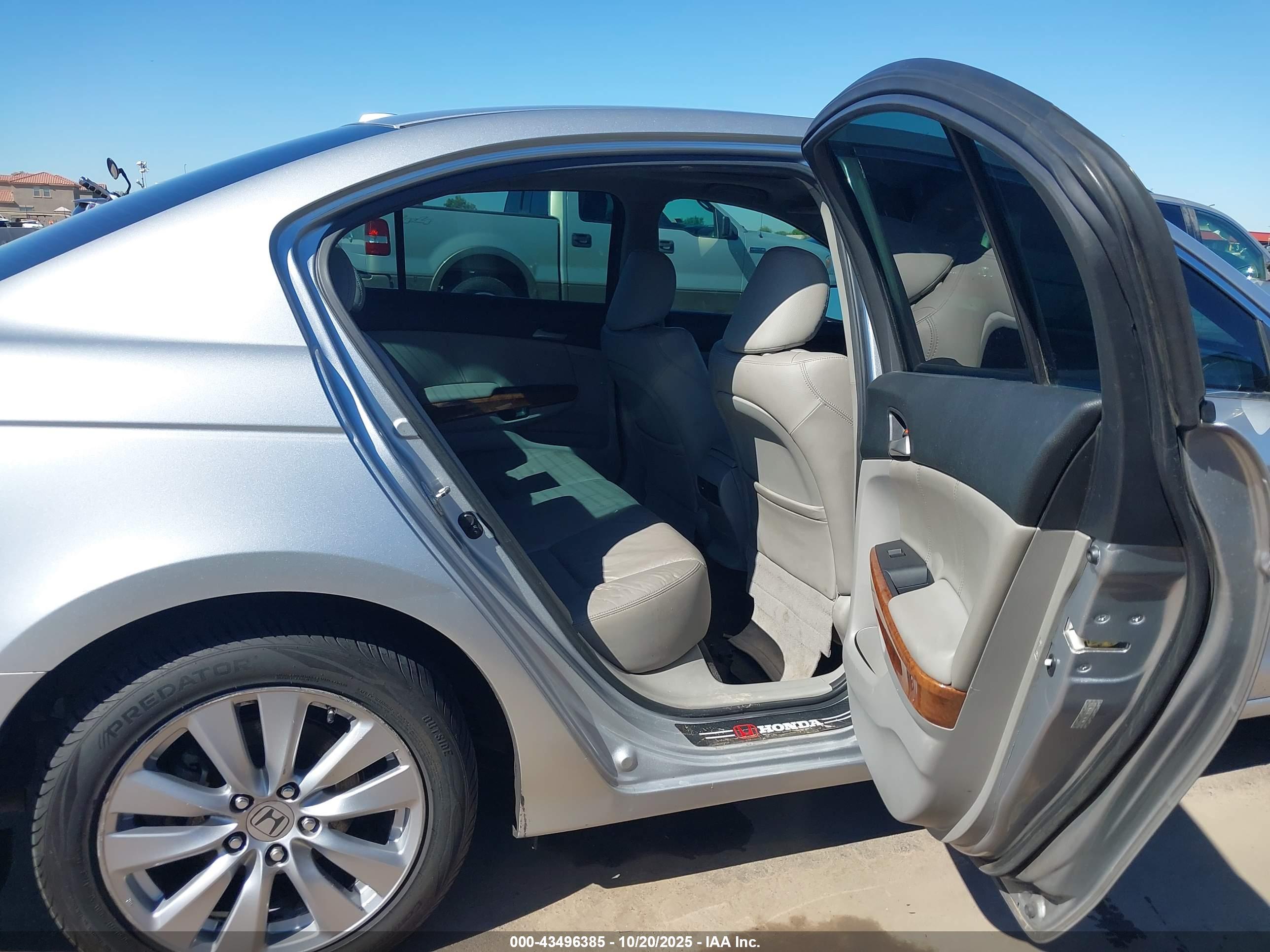 HONDA ACCORD image 8