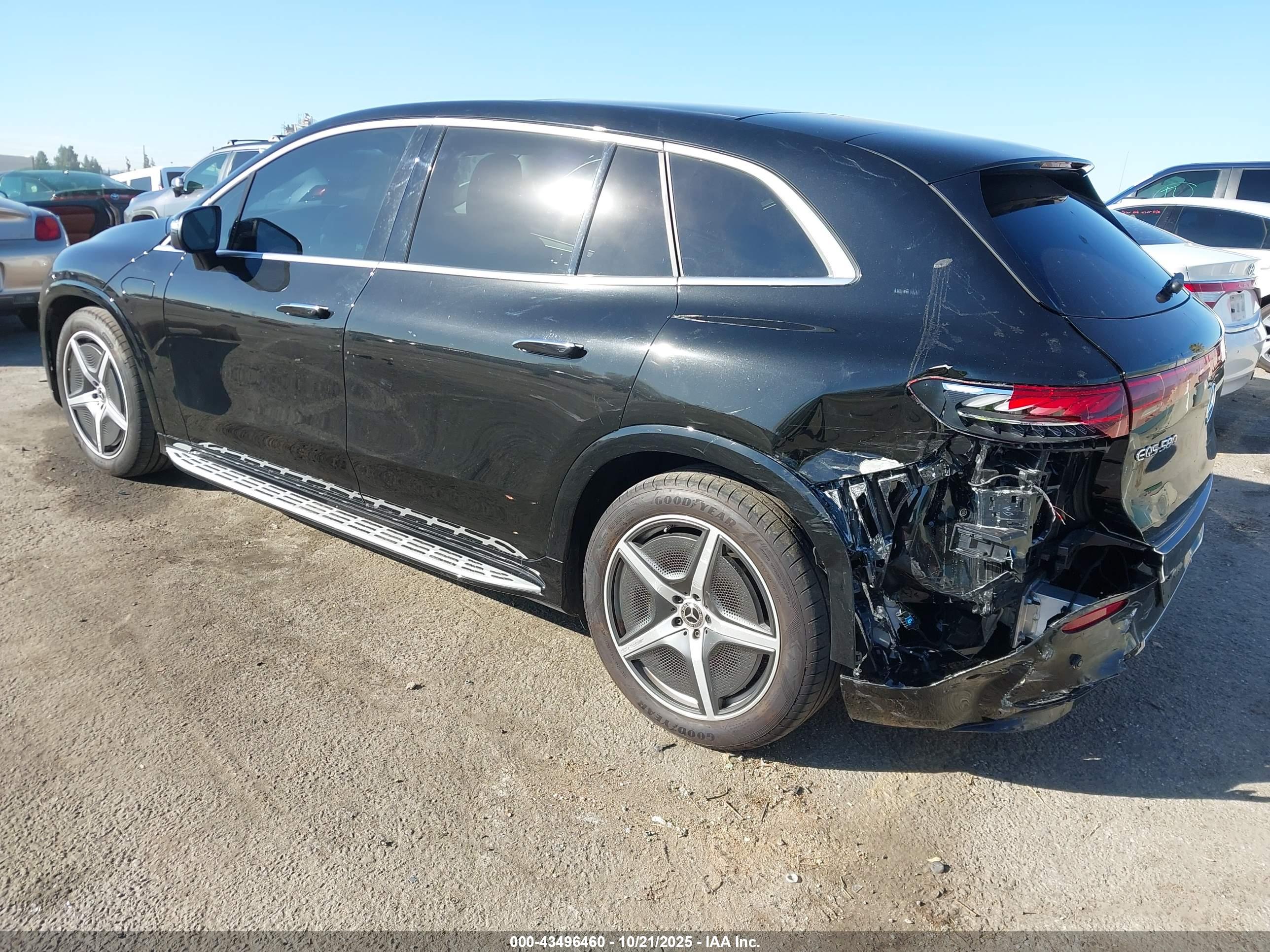 MERCEDES-BENZ EQS image 3