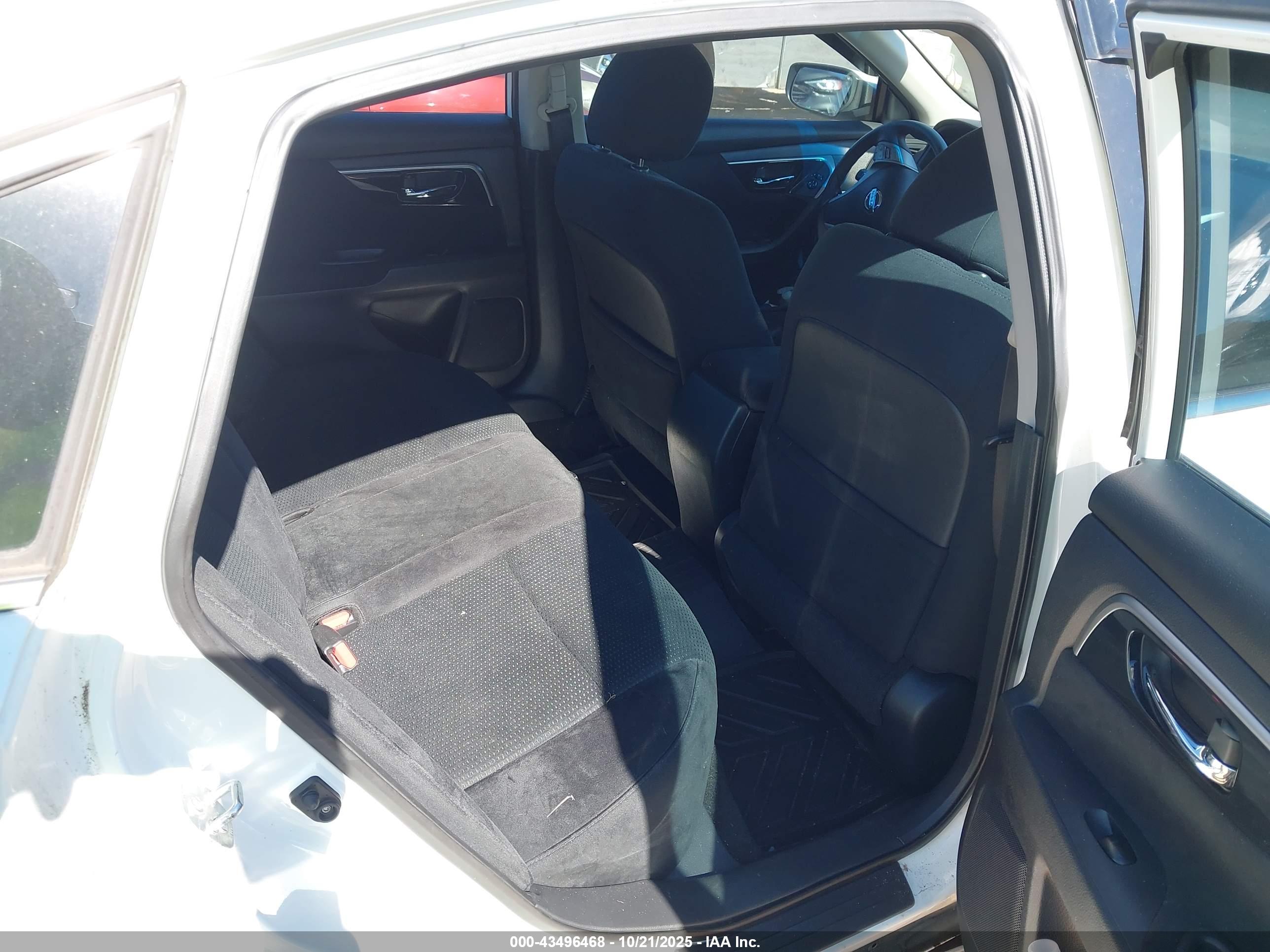 NISSAN ALTIMA image 8