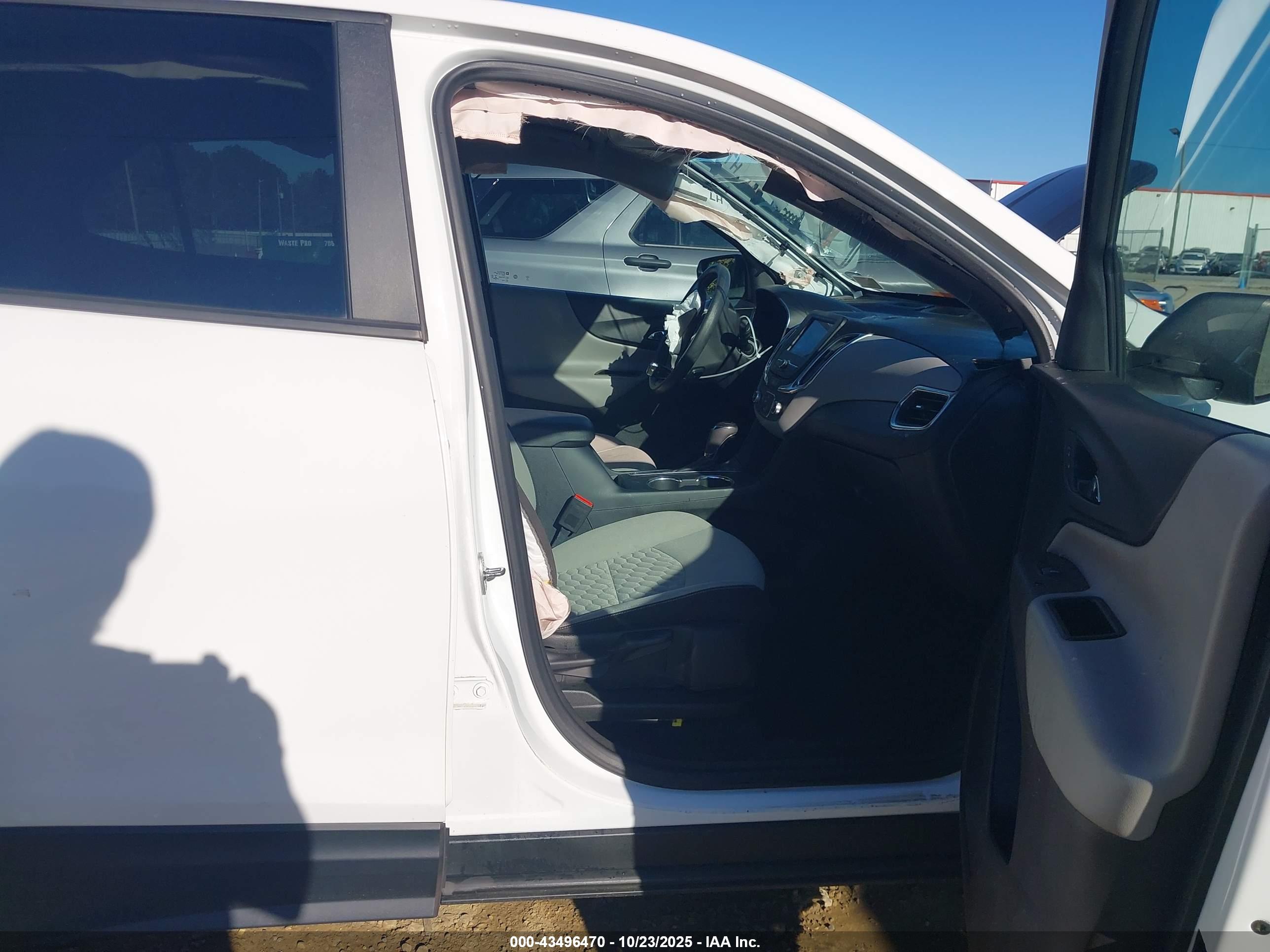 CHEVROLET EQUINOX image 5