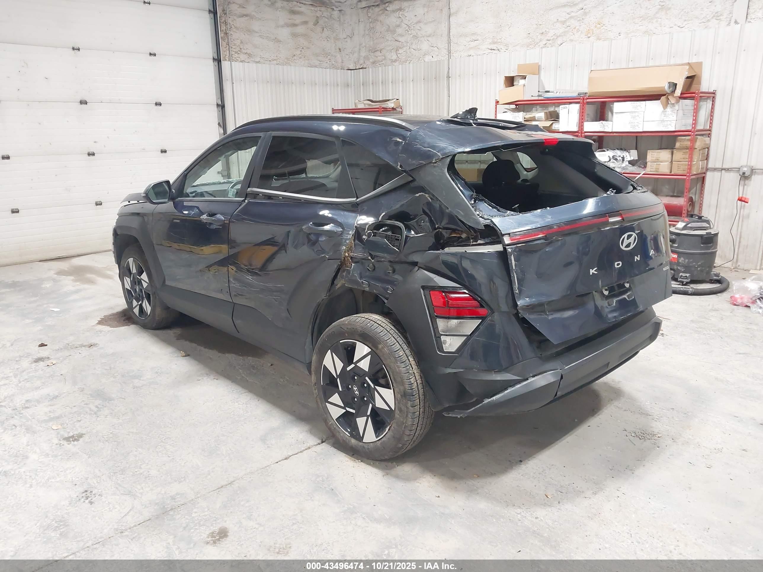 HYUNDAI KONA image 3