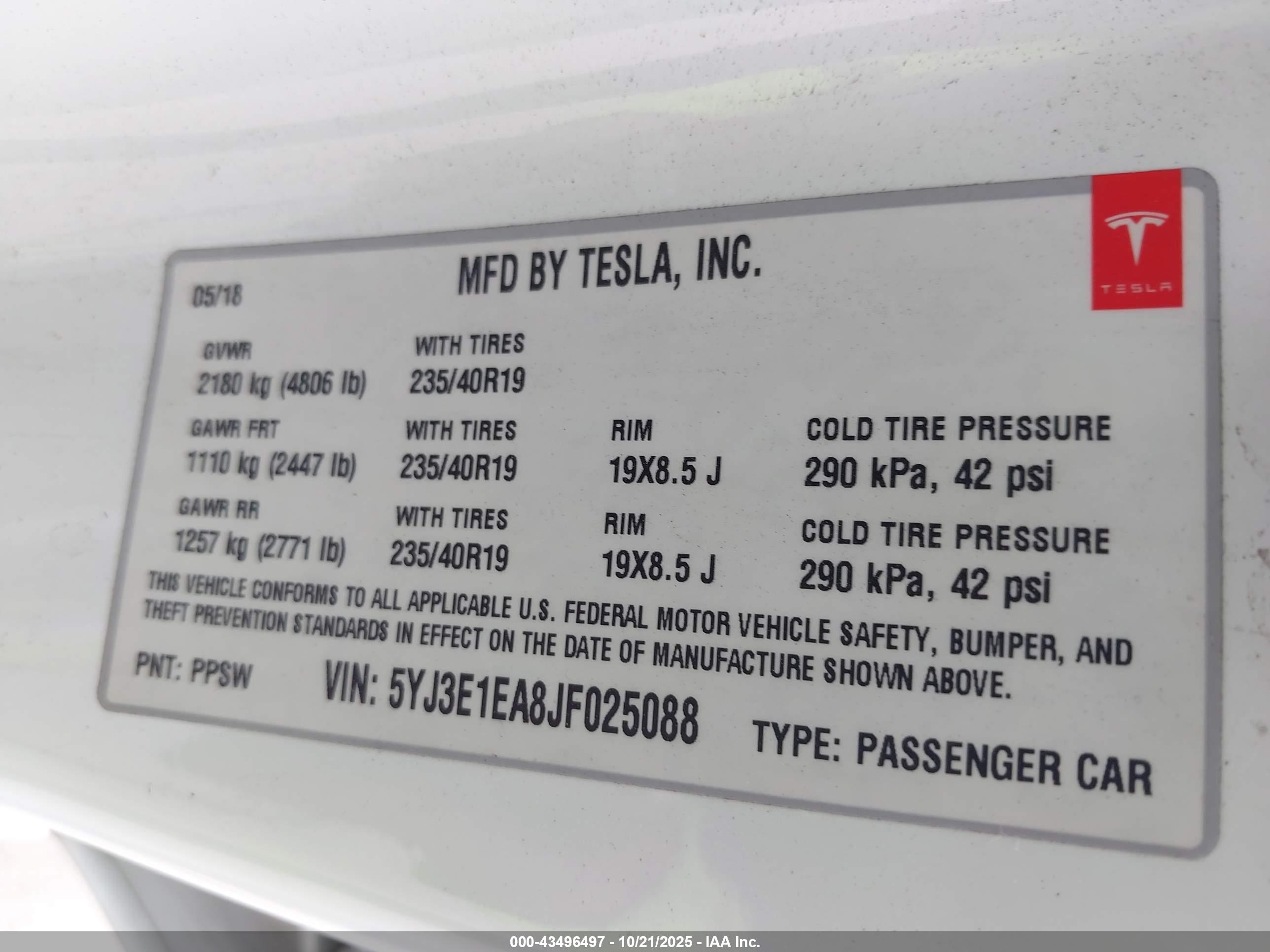 TESLA MODEL image 9