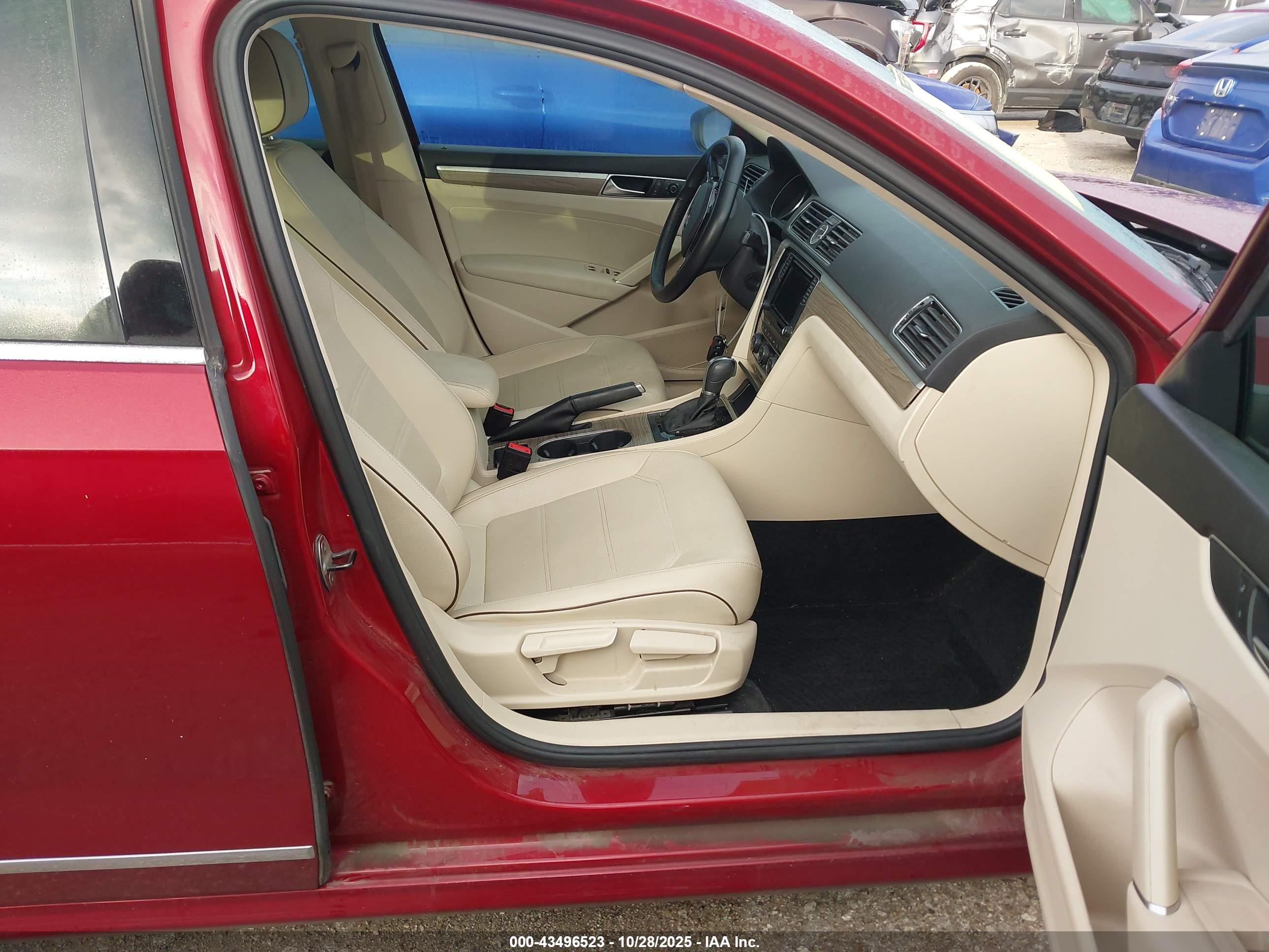 VOLKSWAGEN PASSAT image 5