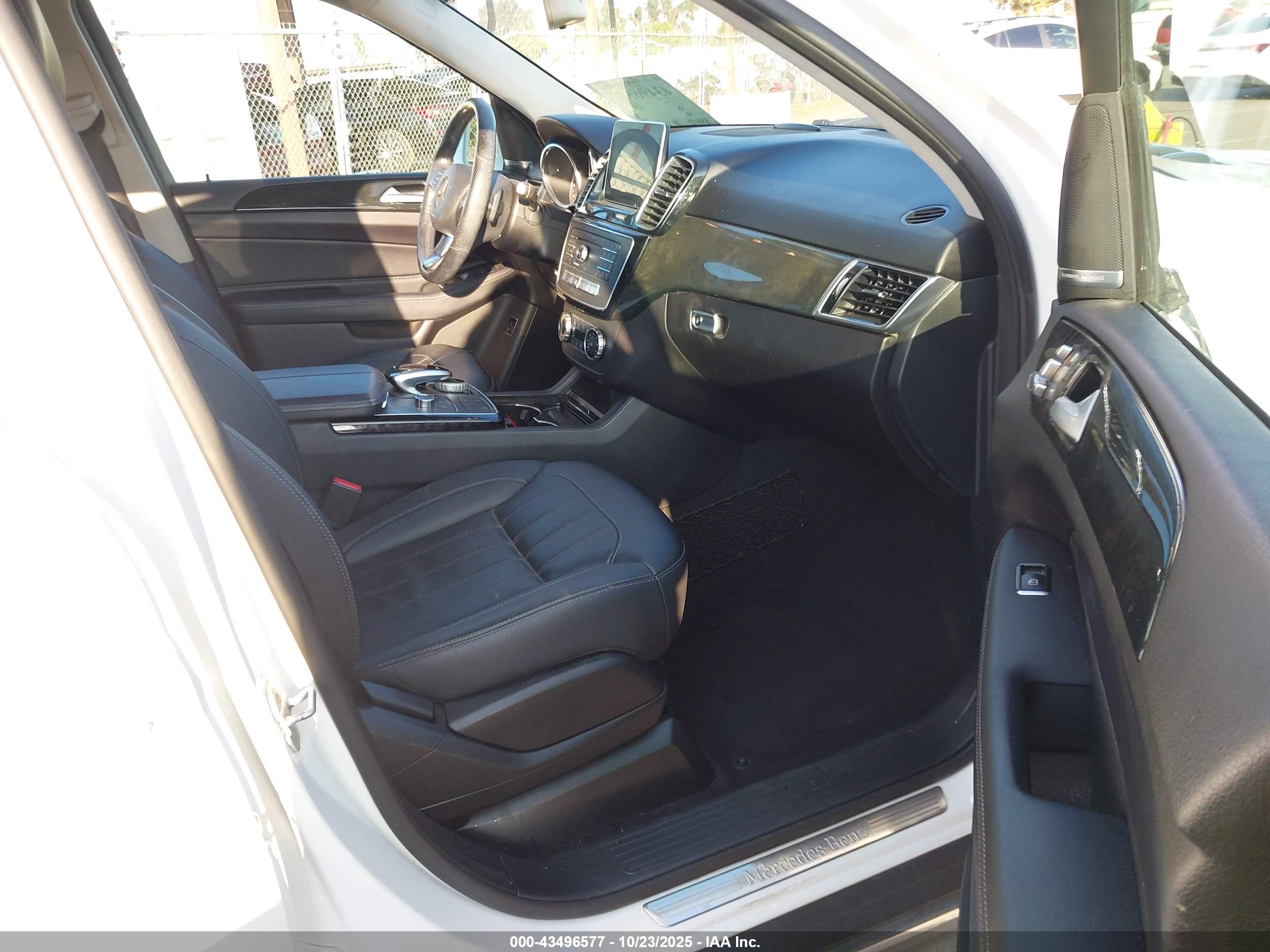 MERCEDES-BENZ GLE image 5