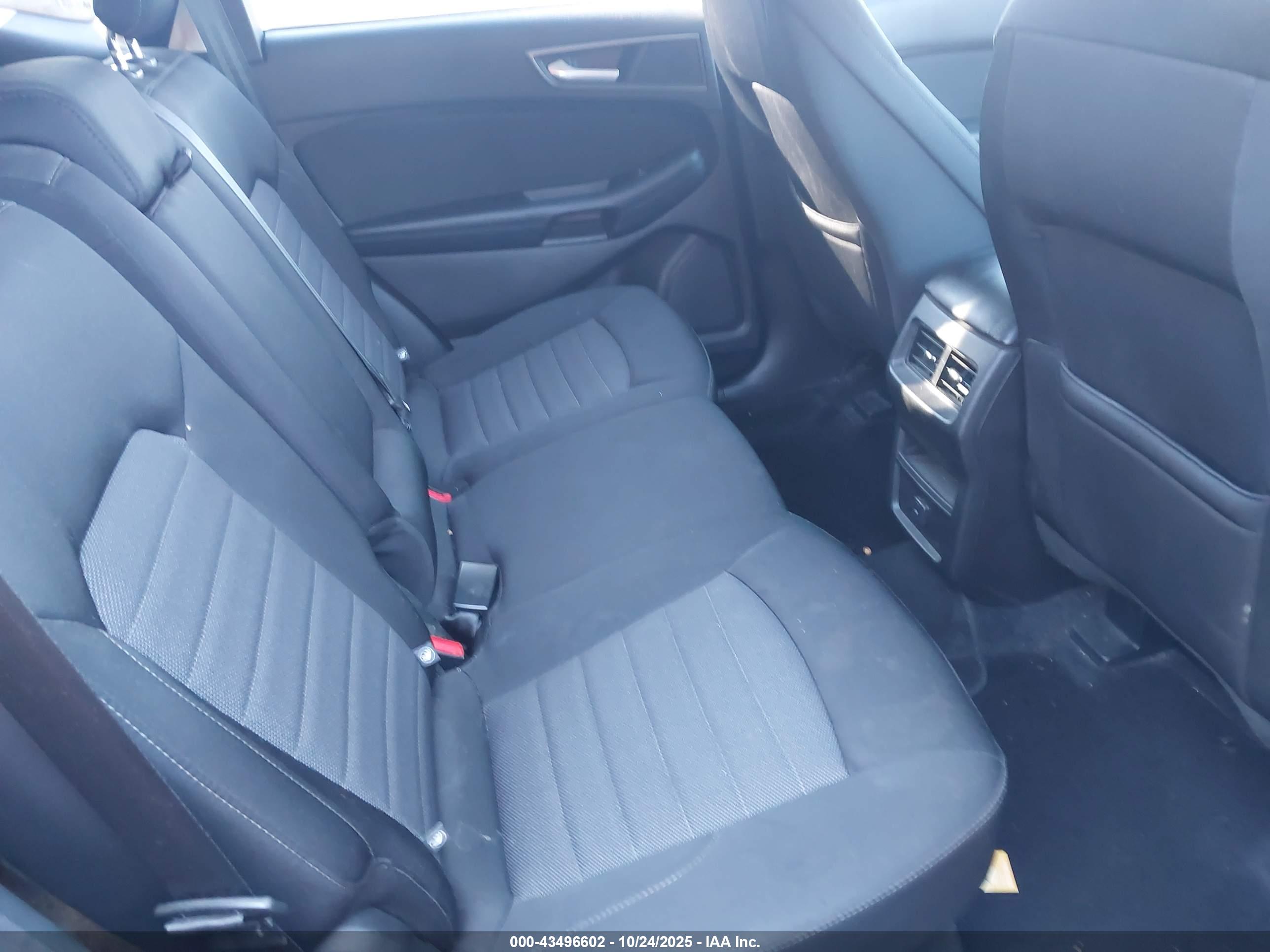 FORD EDGE image 8